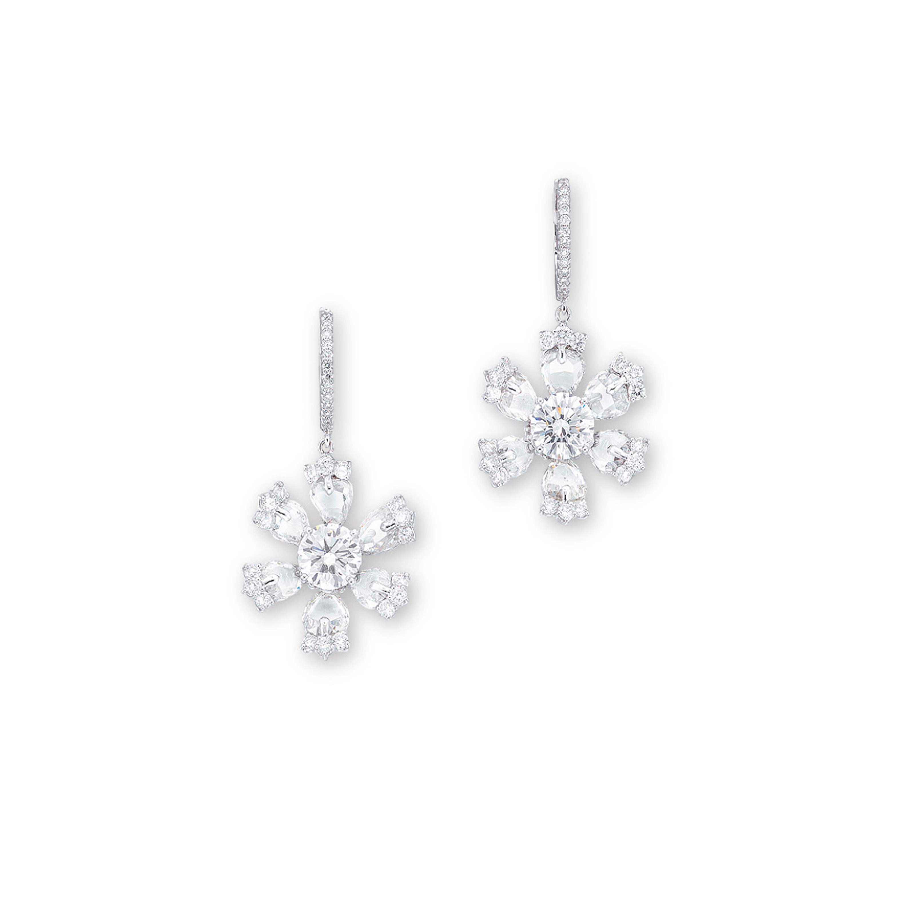 A PAIR OF DIAMOND EAR PENDANTS, BY ETCETERA