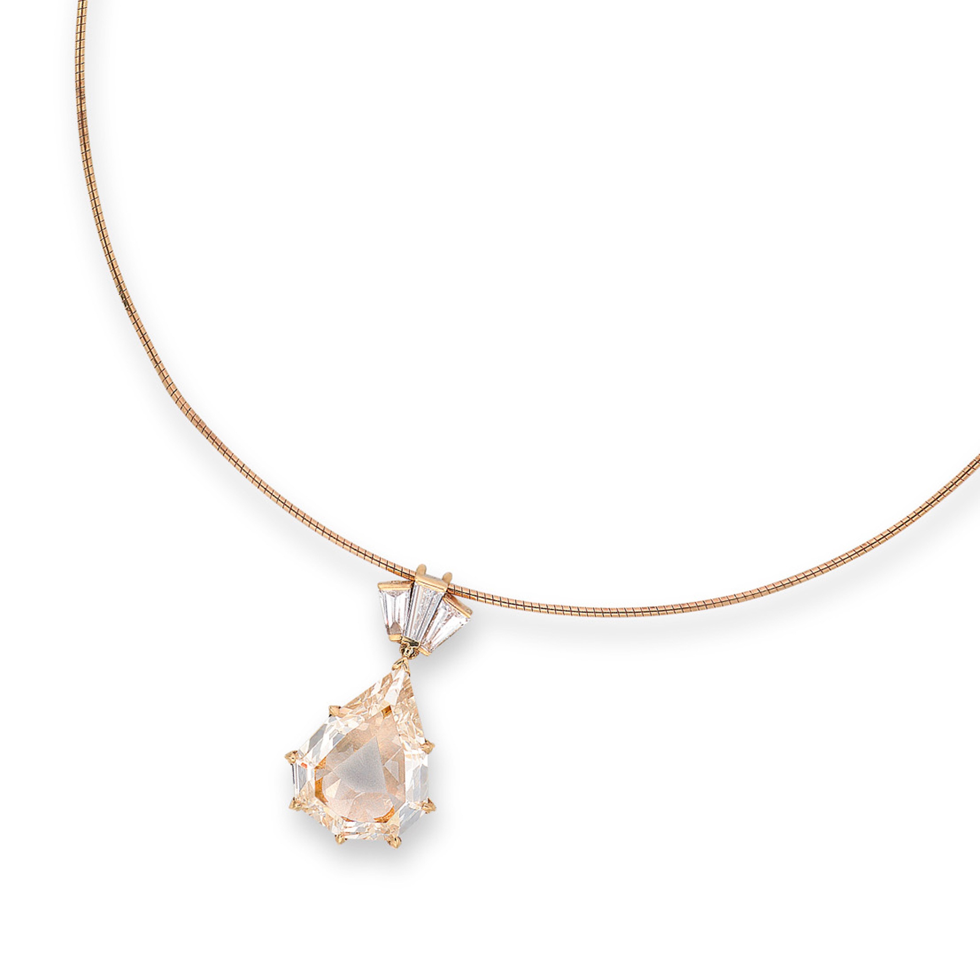 A DIAMOND PENDENT NECKLACE