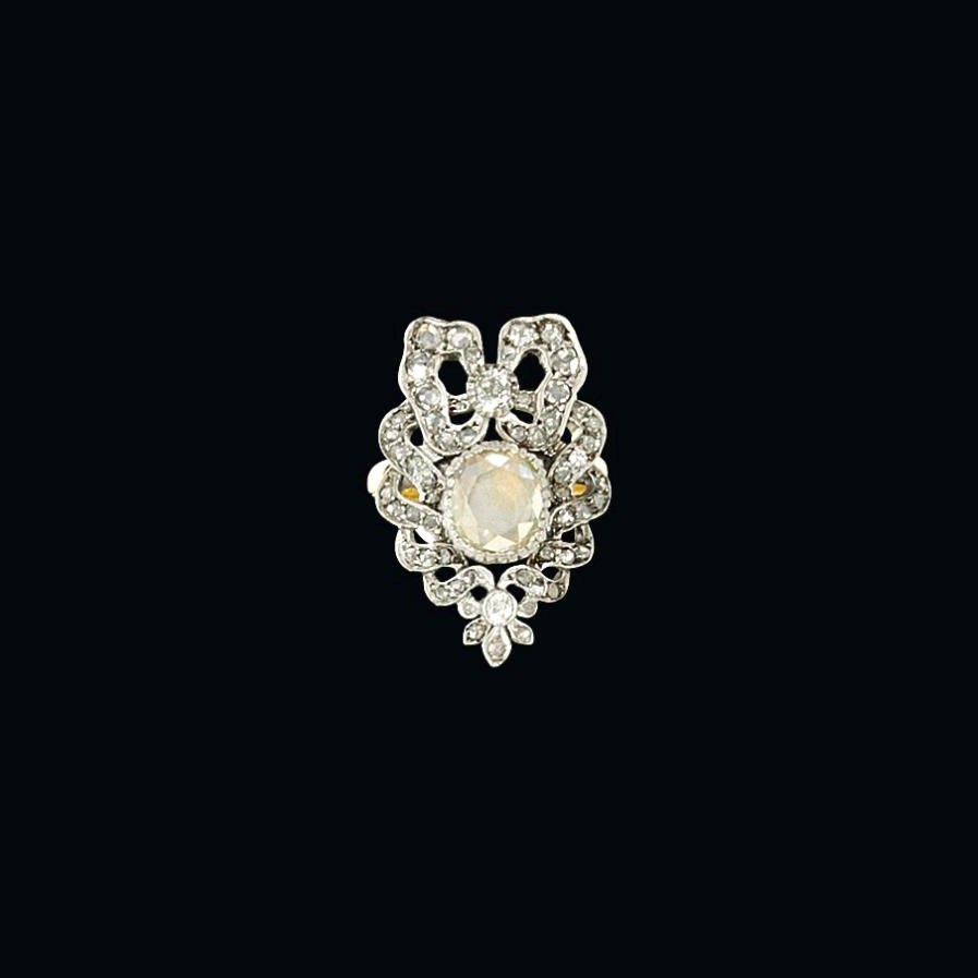 A diamond dress ring