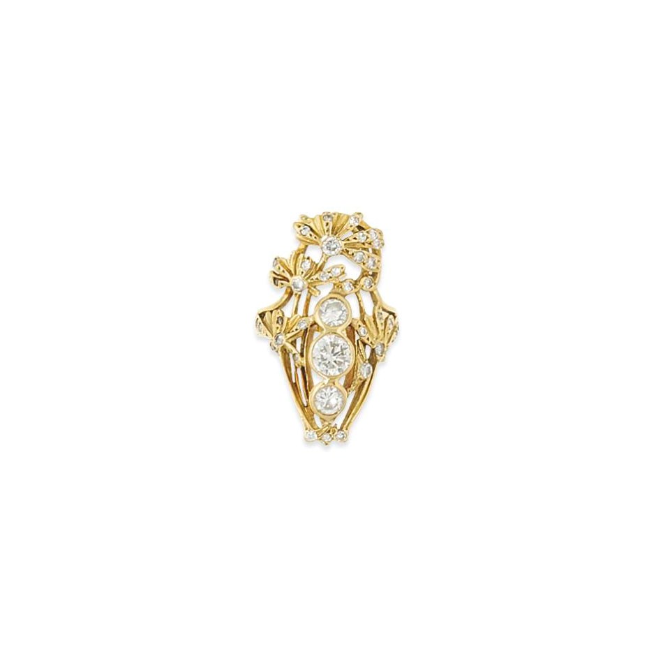 A diamond-set dress ring