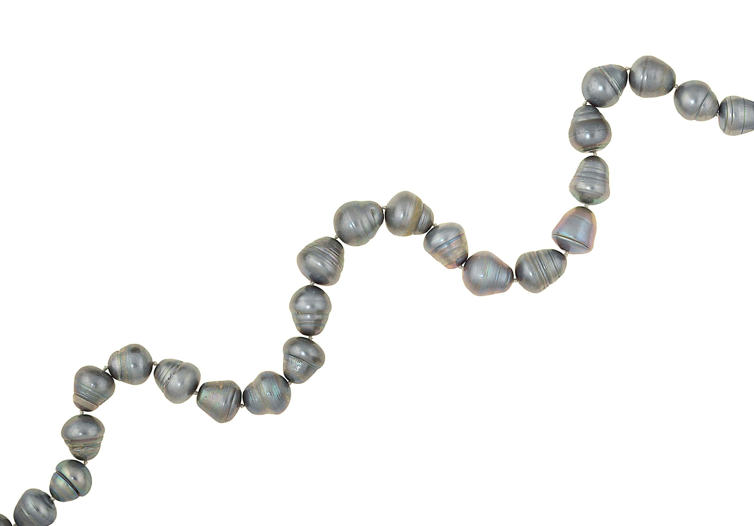 A cultured pearl necklace