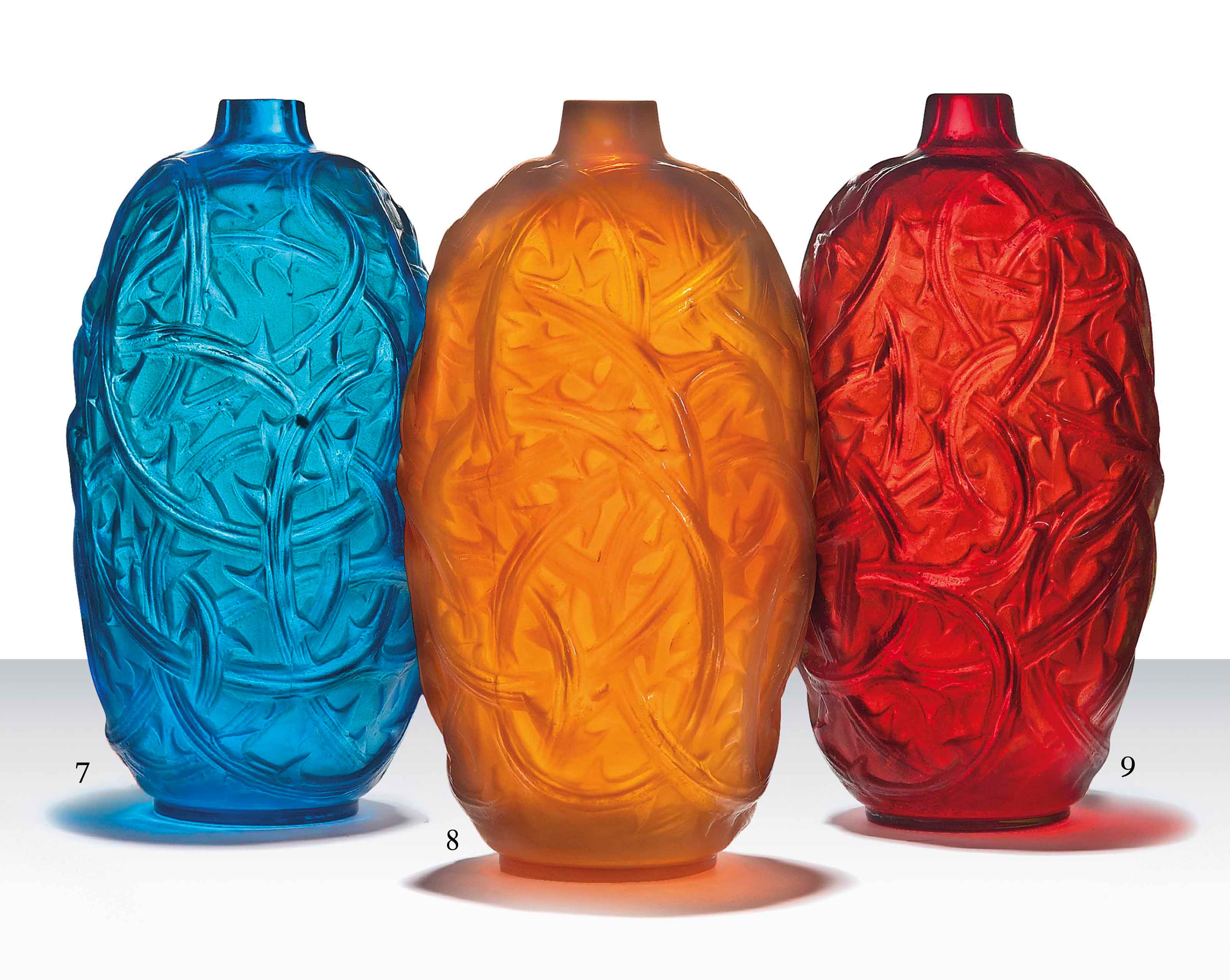 RONCE VASE, NO. 946