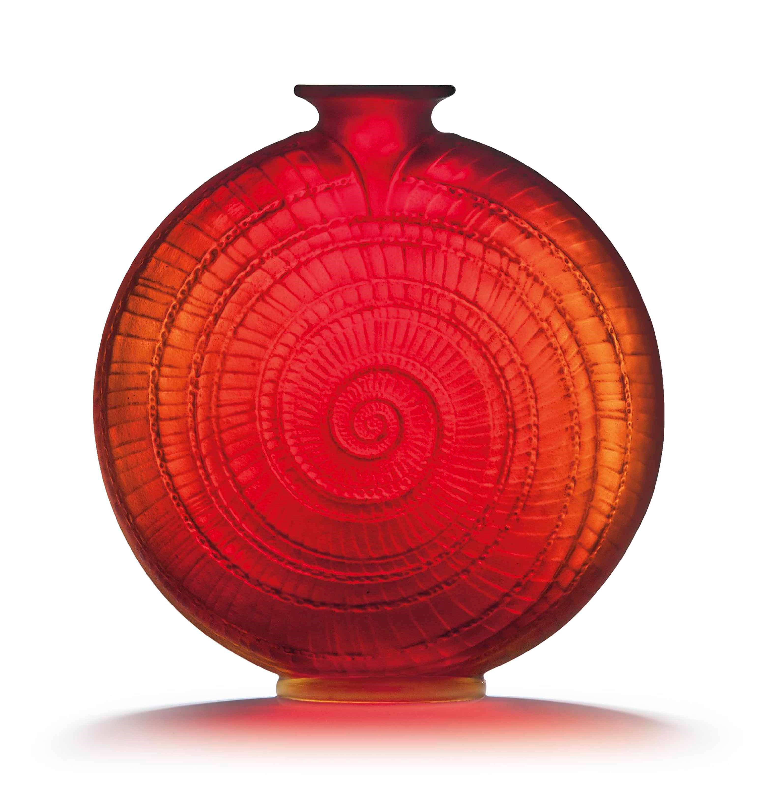 ESCARGOT VASE, NO. 931