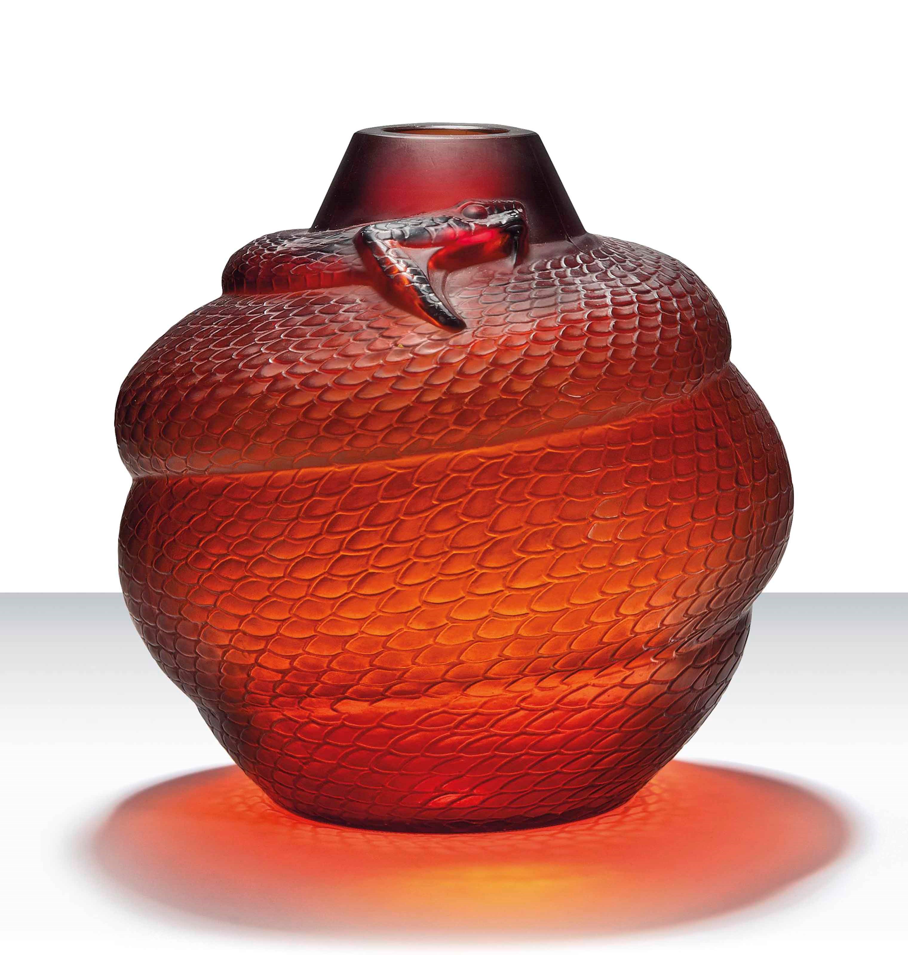 SERPENT VASE, NO. 896