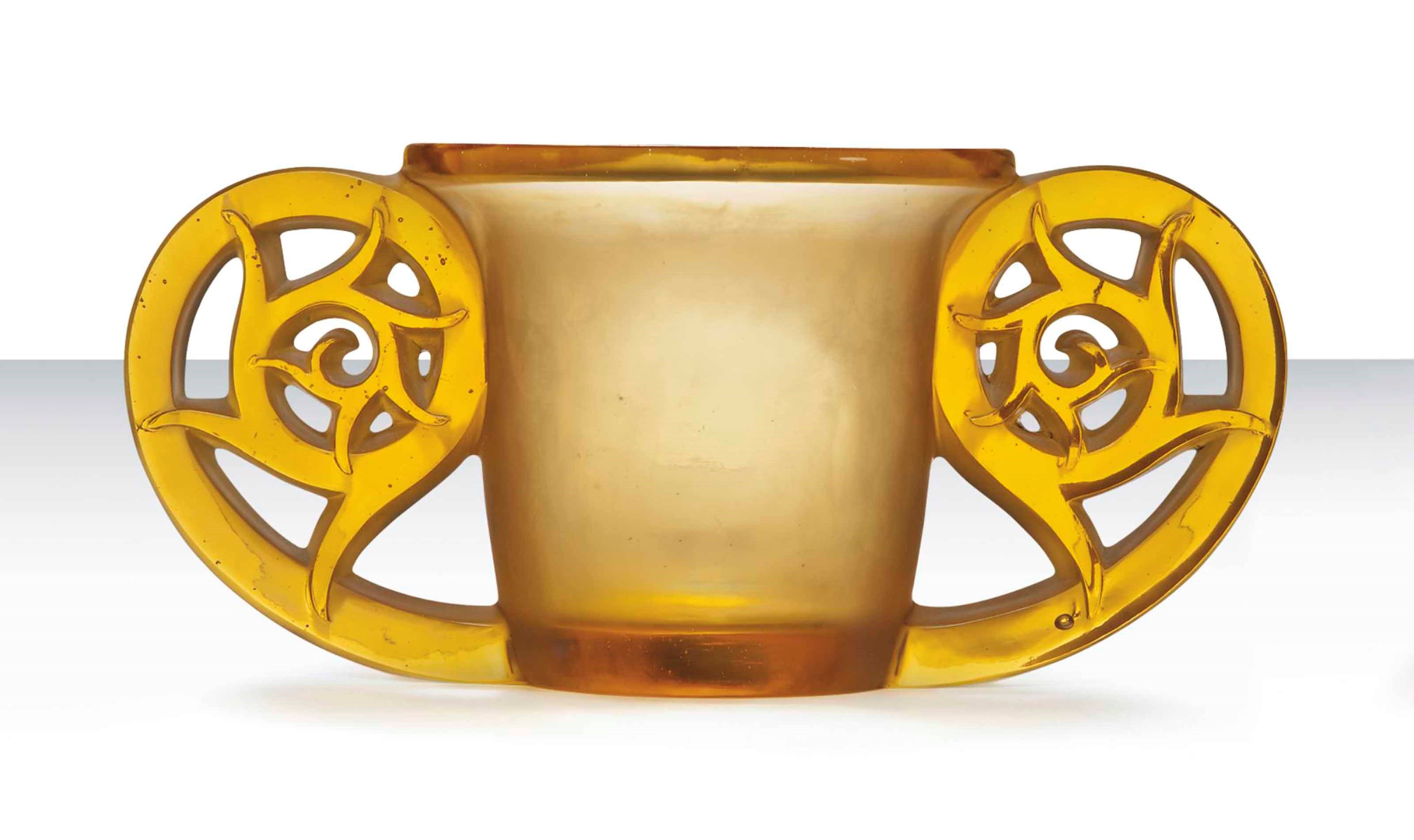 PIERREFONDS VASE, NO. 990