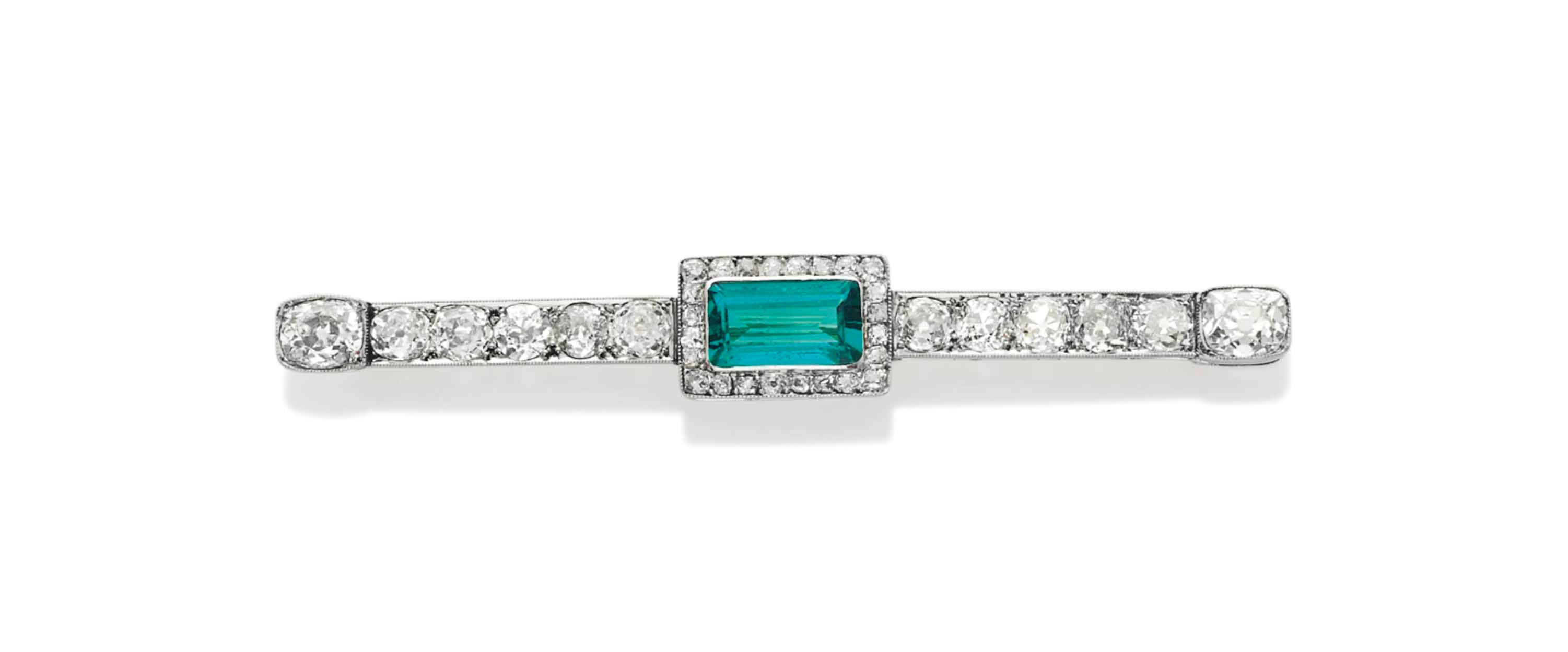 BROCHE ÉMERAUDE ET DIAMANTS