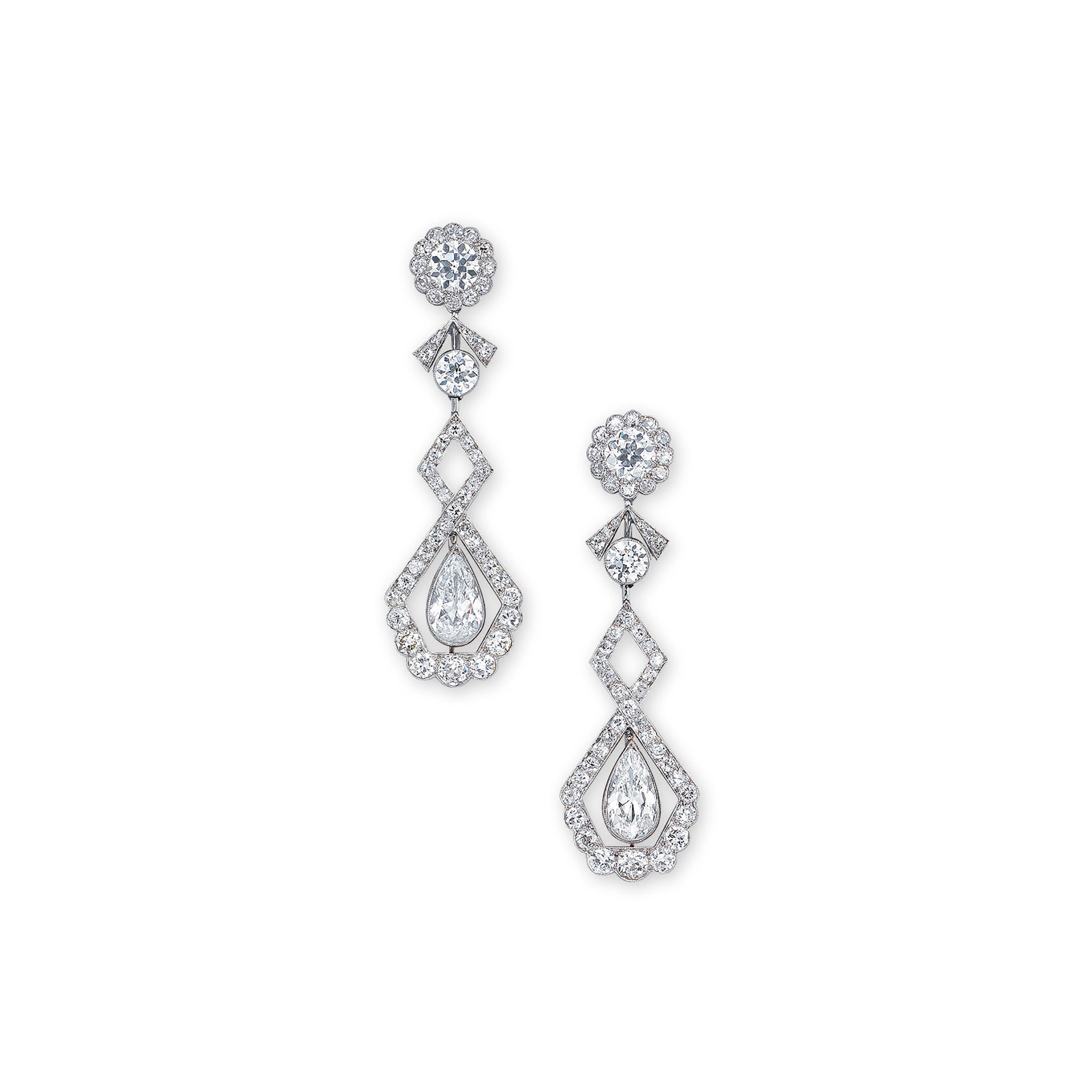 A PAIR OF DIAMOND EAR PENDANTS