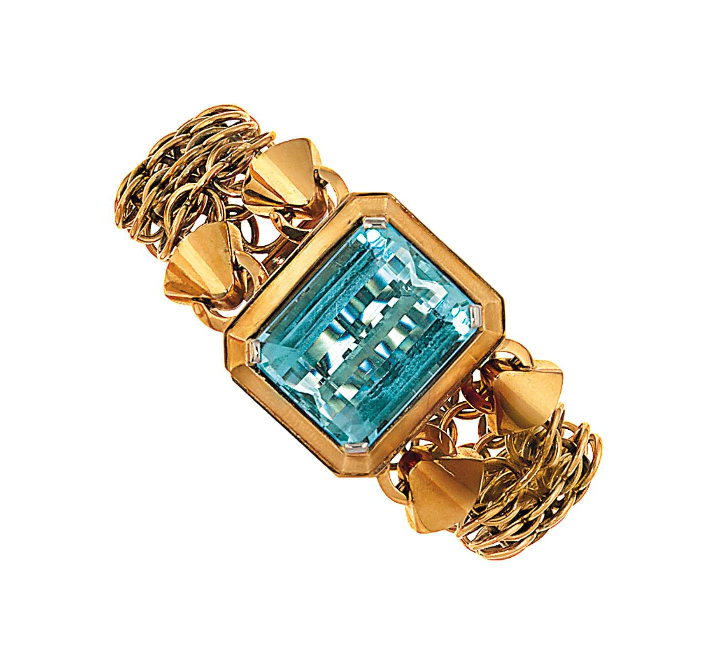 An aquamarine bracelet