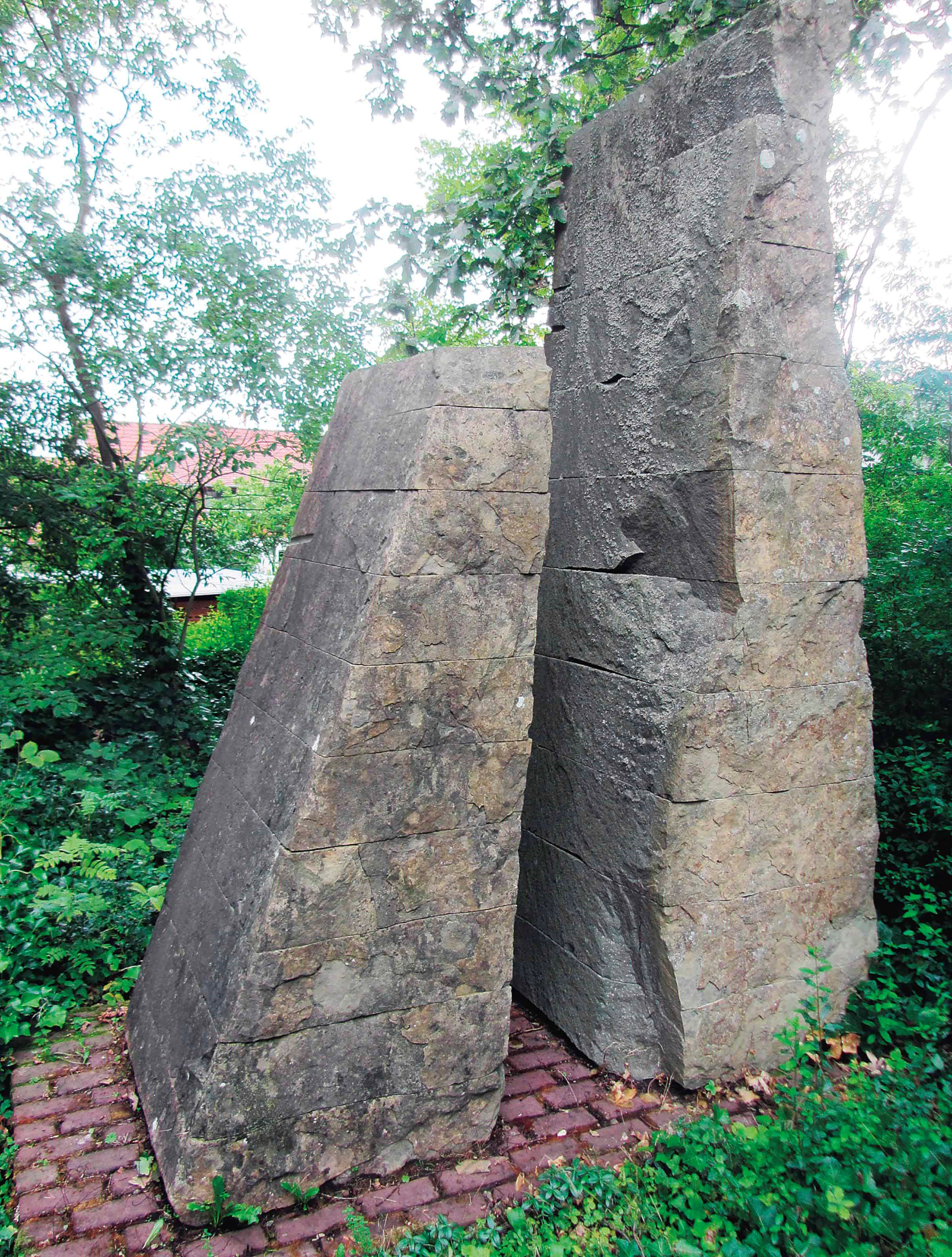 Ulrich Rückriem (b. 1938)