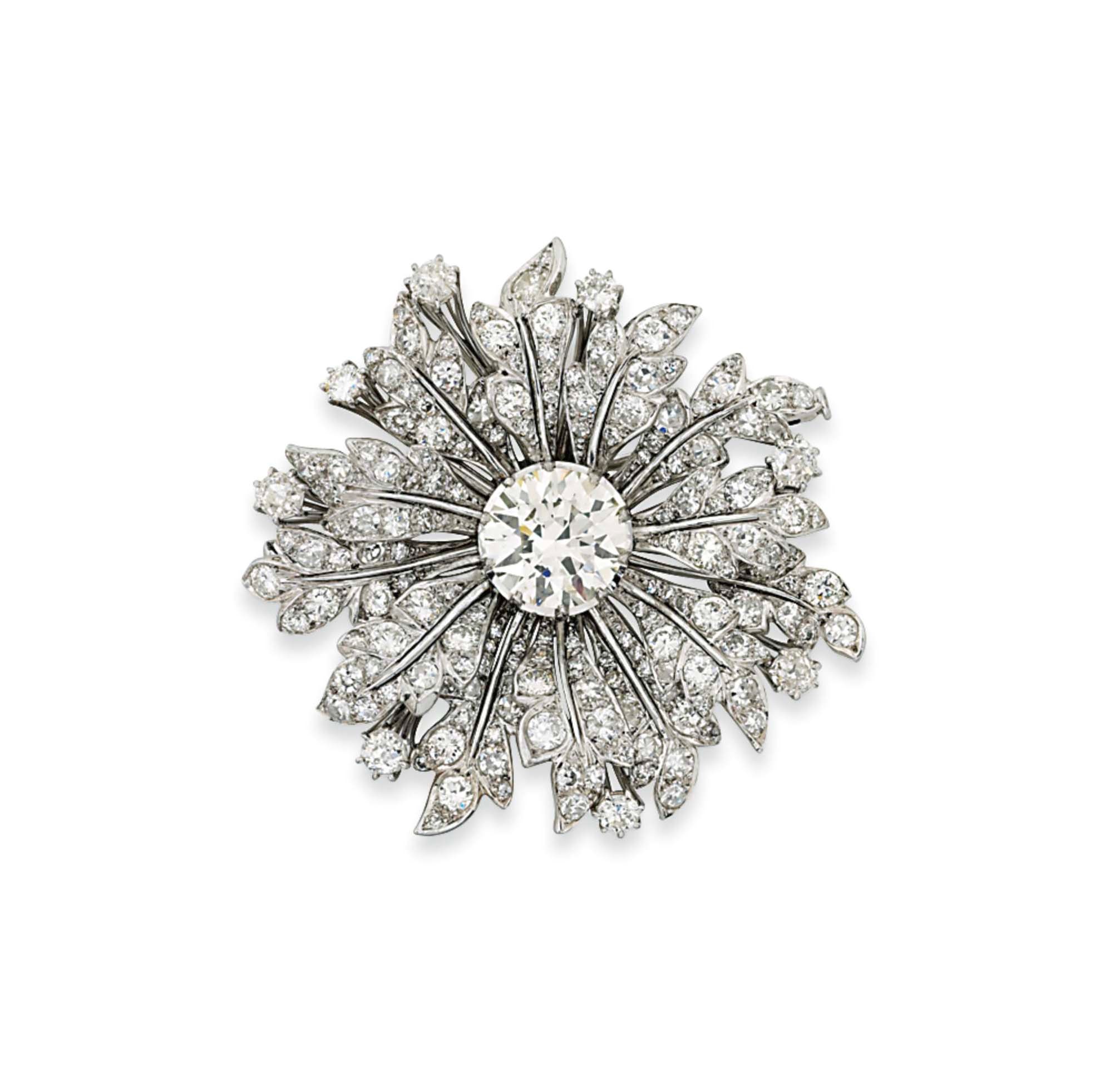 A DIAMOND FLOWER BROOCH