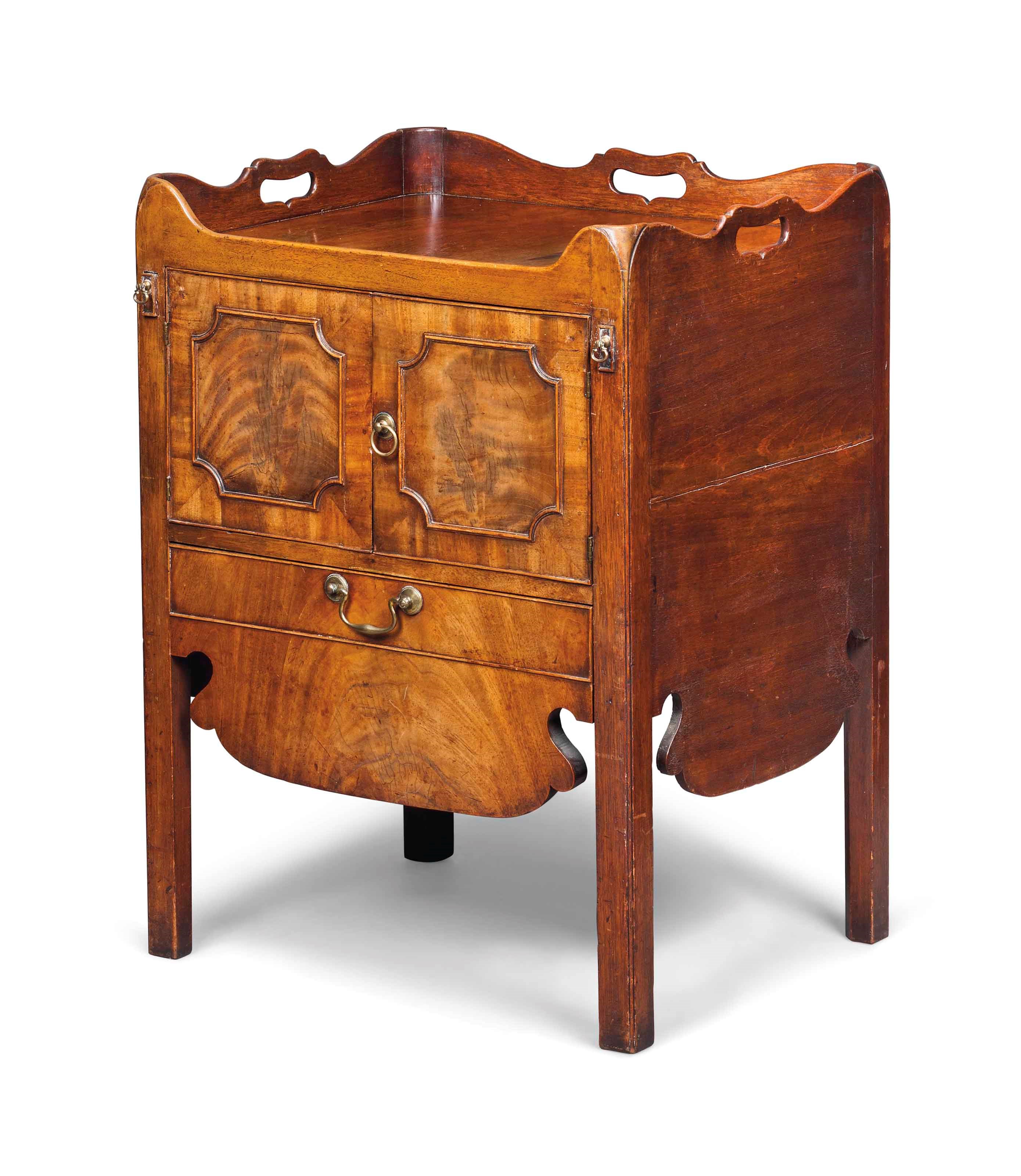 A GEORGE III MAHOGANY BEDSIDE TABLE