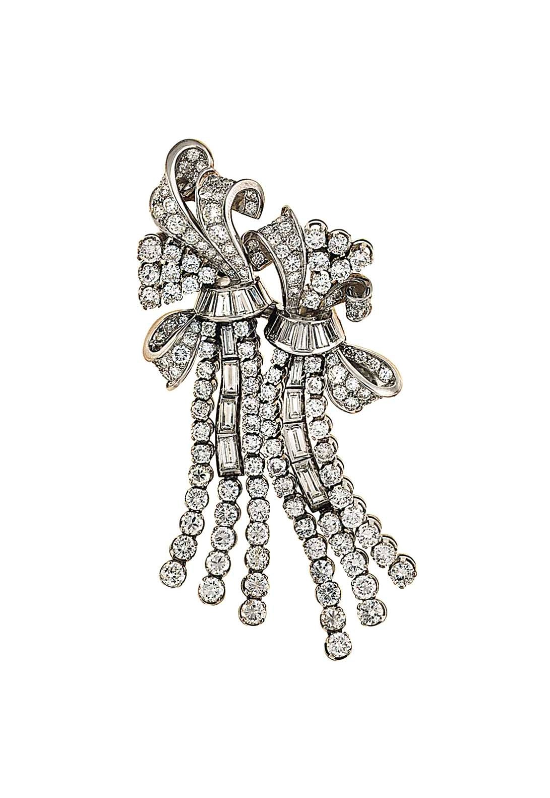 A diamond double-clip brooch
