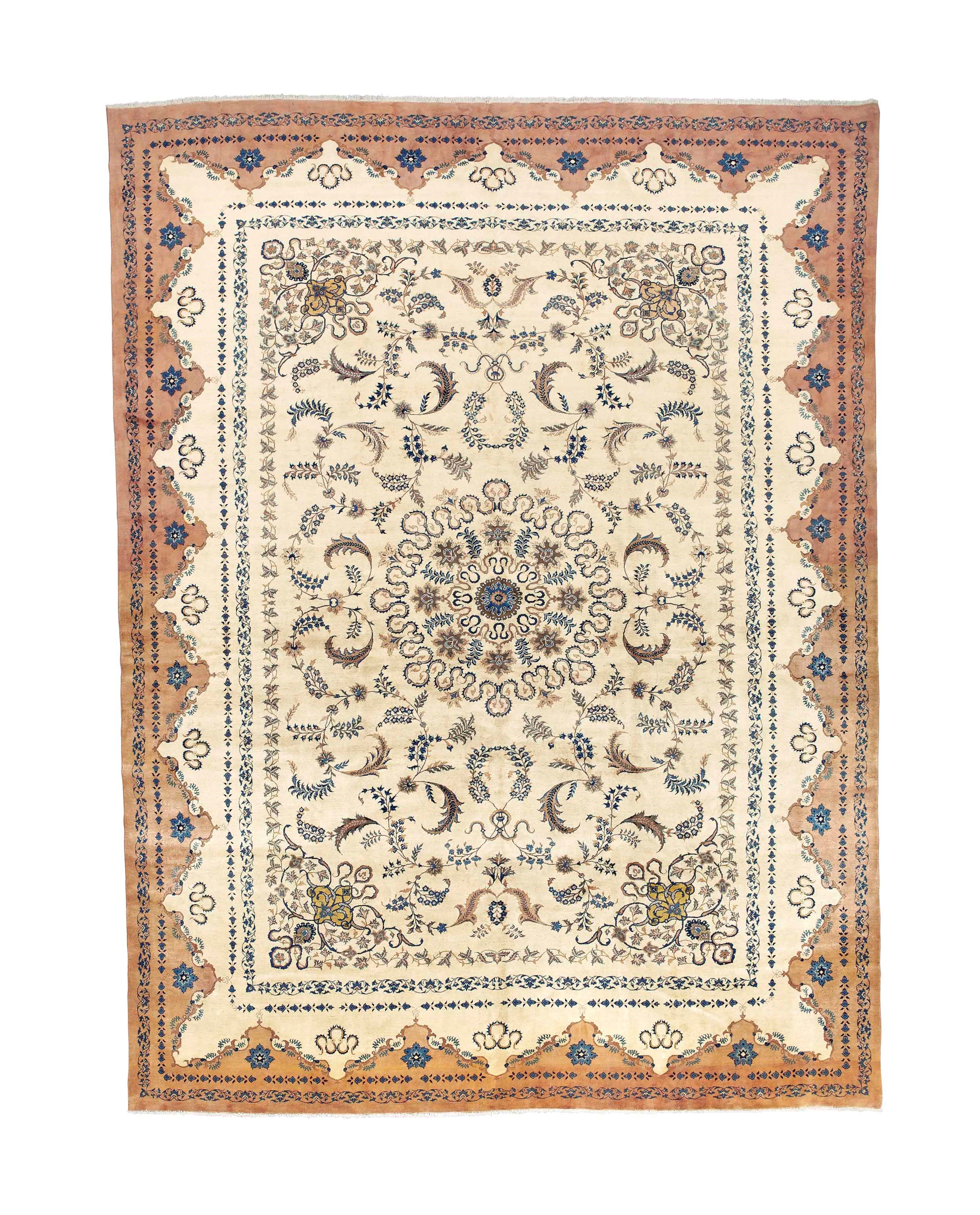 A FINE KASHAN CARPET, CENTRAL PERSIA