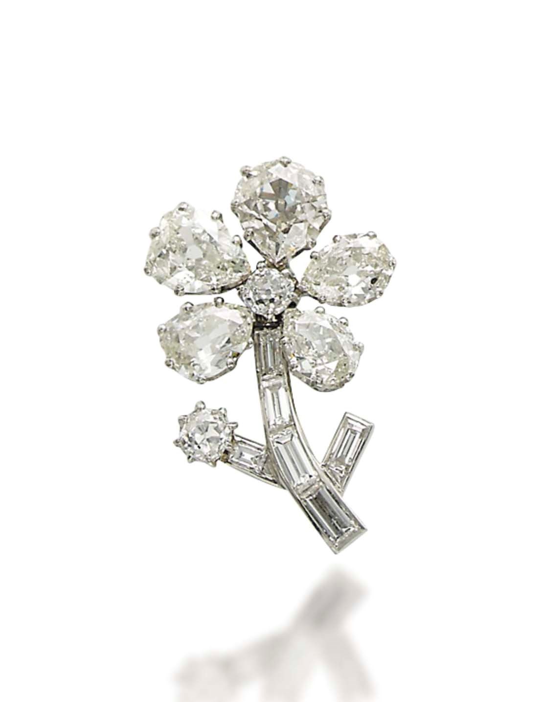 A DIAMOND BROOCH