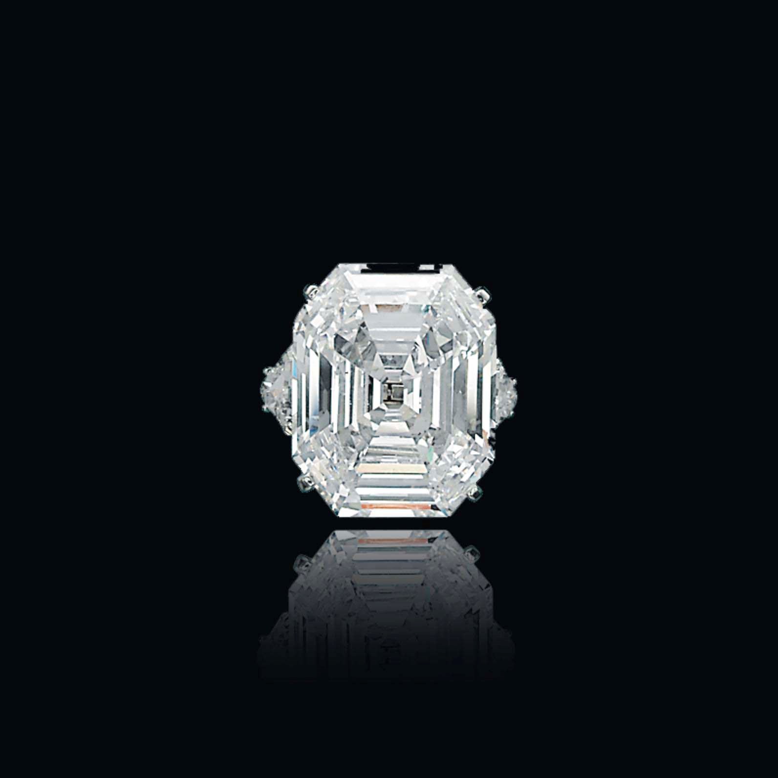 AN EXCEPTIONAL DIAMOND RING