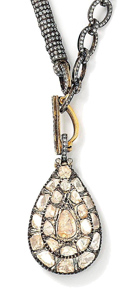 A diamond pendant necklace