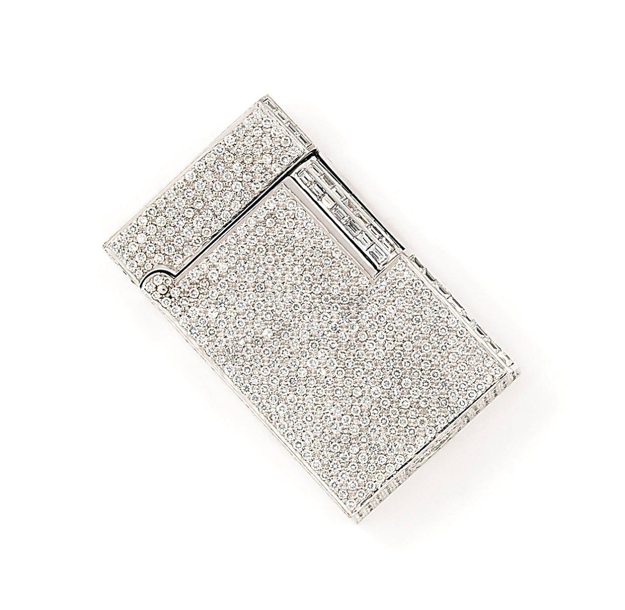 A diamond-set lighter