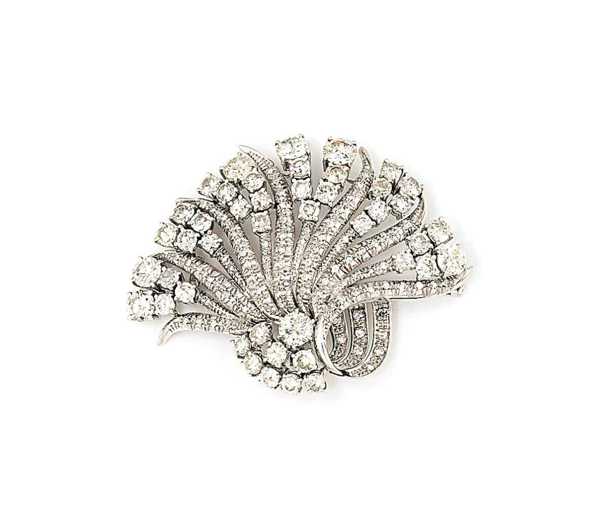A DIAMOND BROOCH