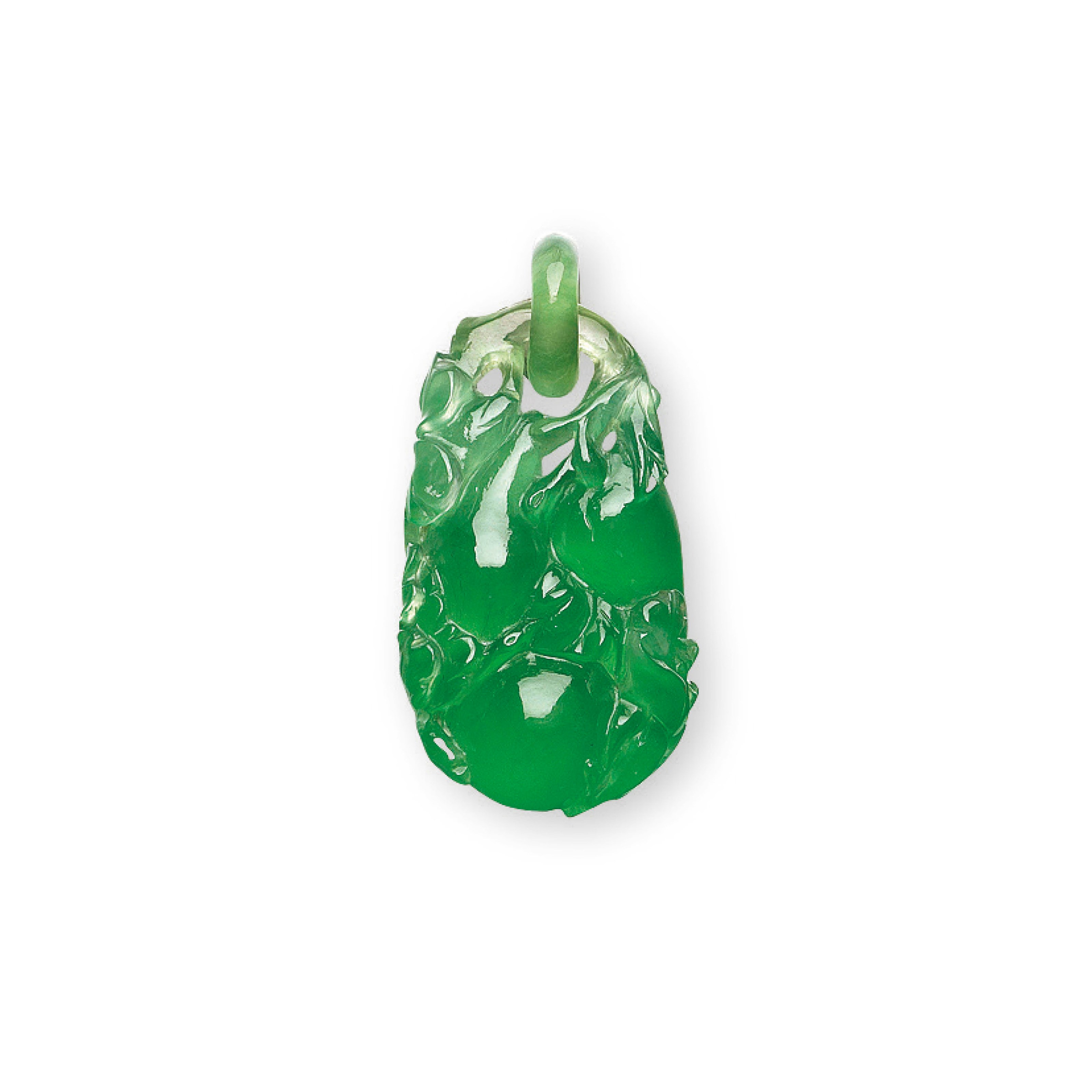 A JADEITE PENDANT