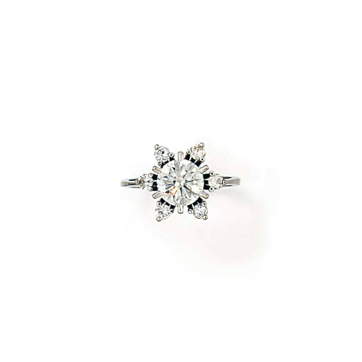 A DIAMOND CLUSTER RING