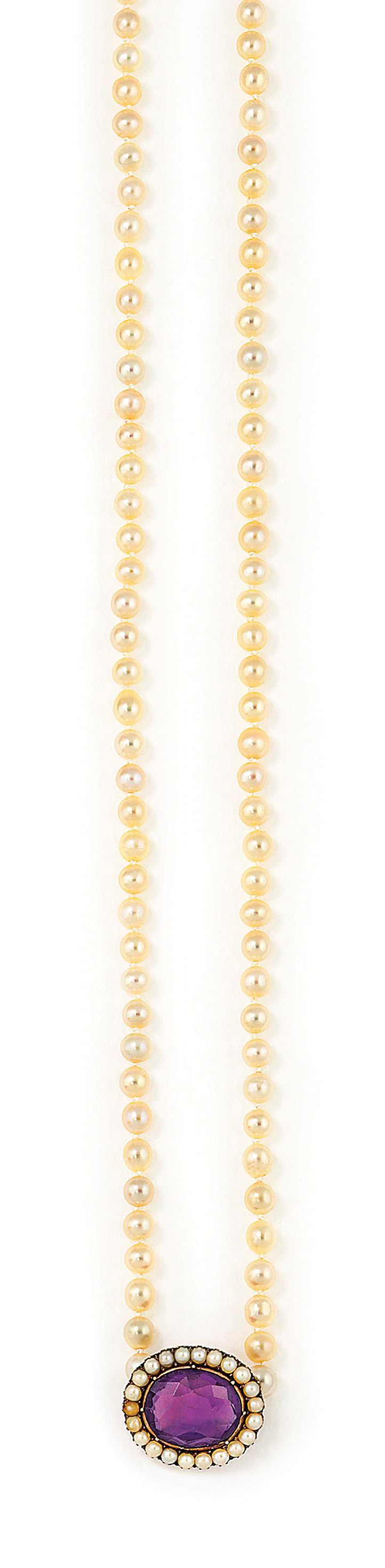 A NATURAL PEARL NECKLACE
