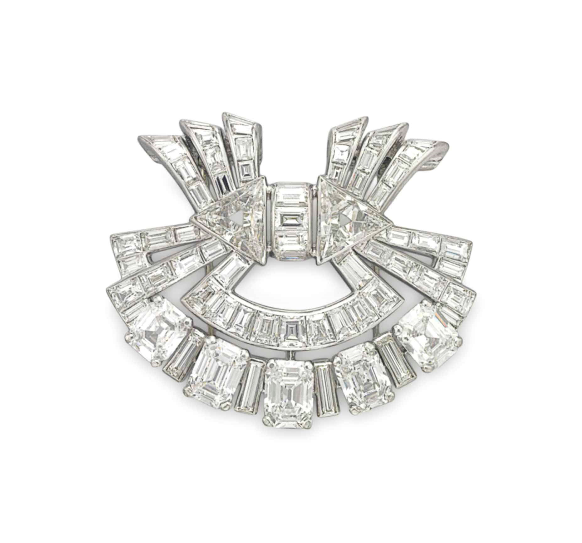 A DIAMOND BROOCH