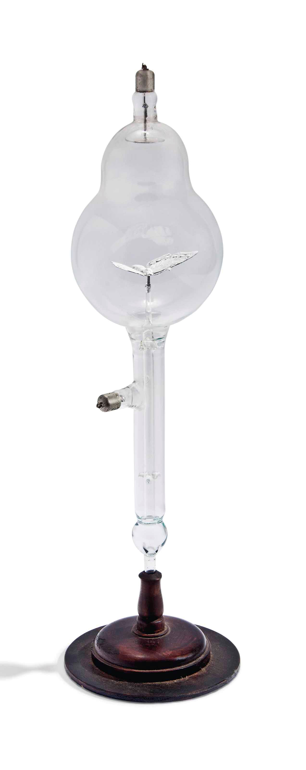 A CROOKE'S TUBE