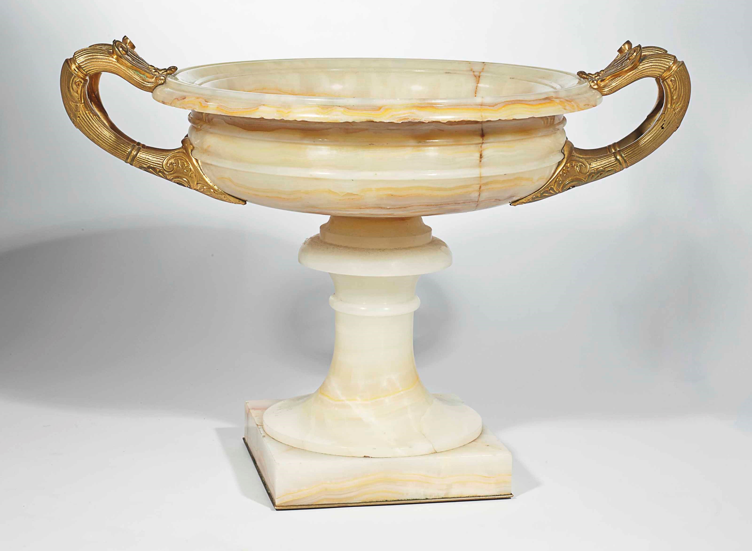 VASE DU XIXEME SIECLE