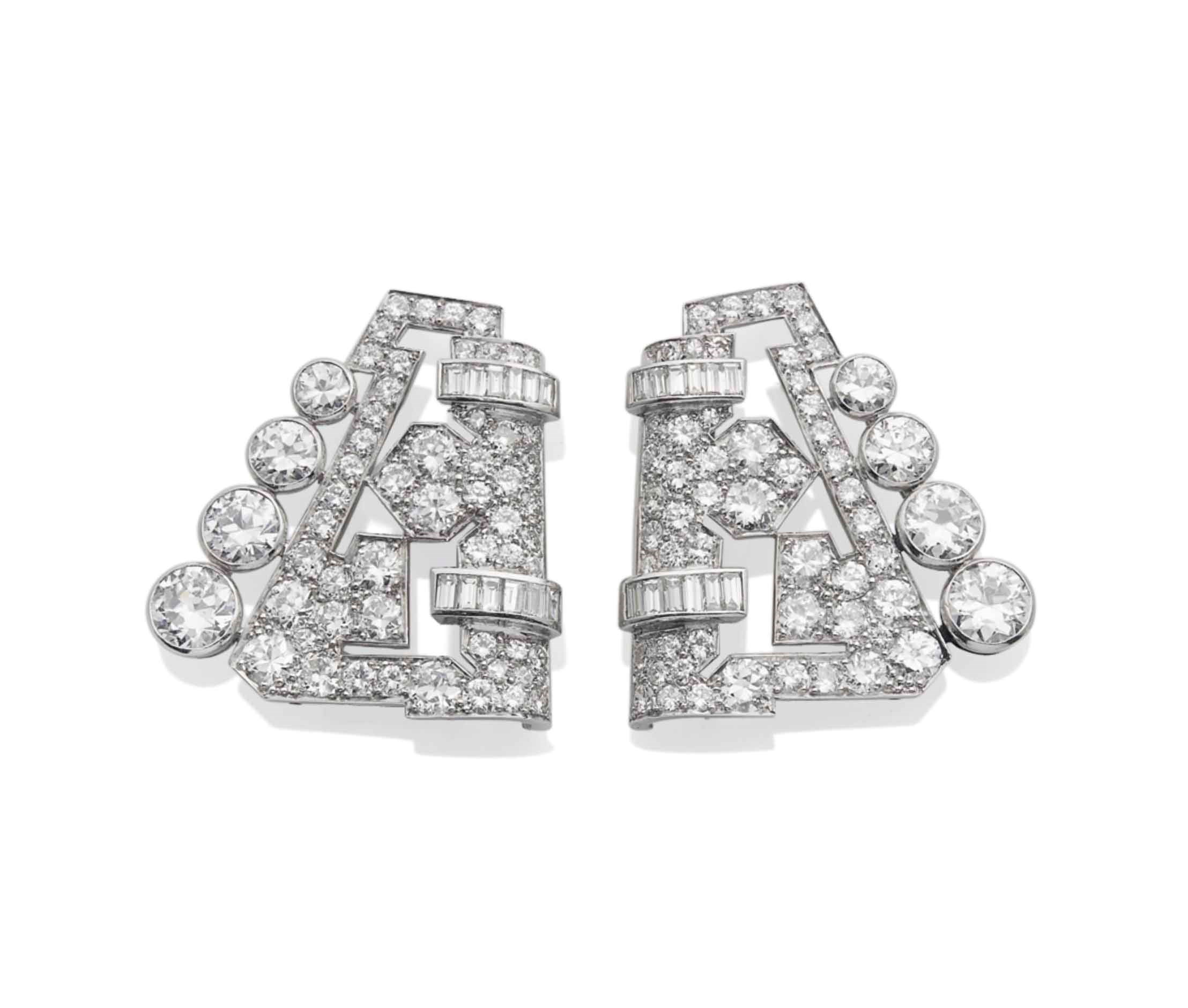PAIRE DE CLIPS DIAMANTS