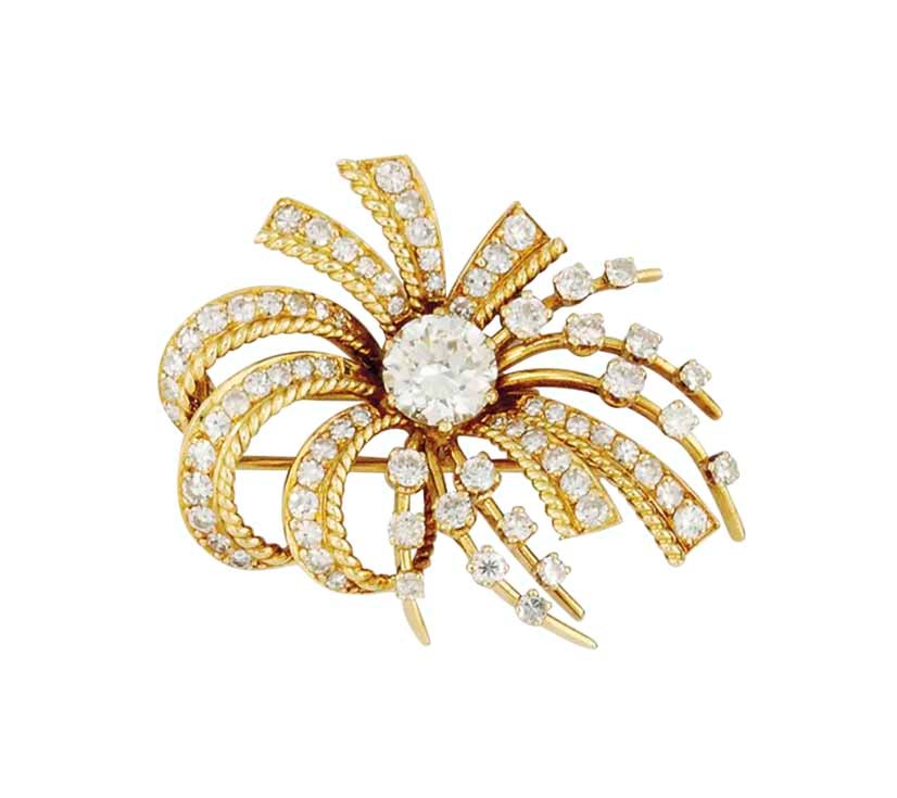 A DIAMOND BROOCH