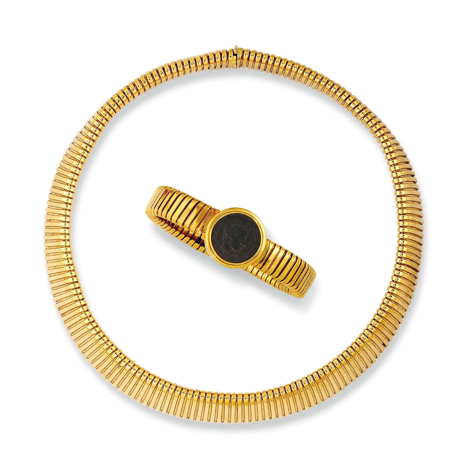 A NECKLACE AND BANGLE