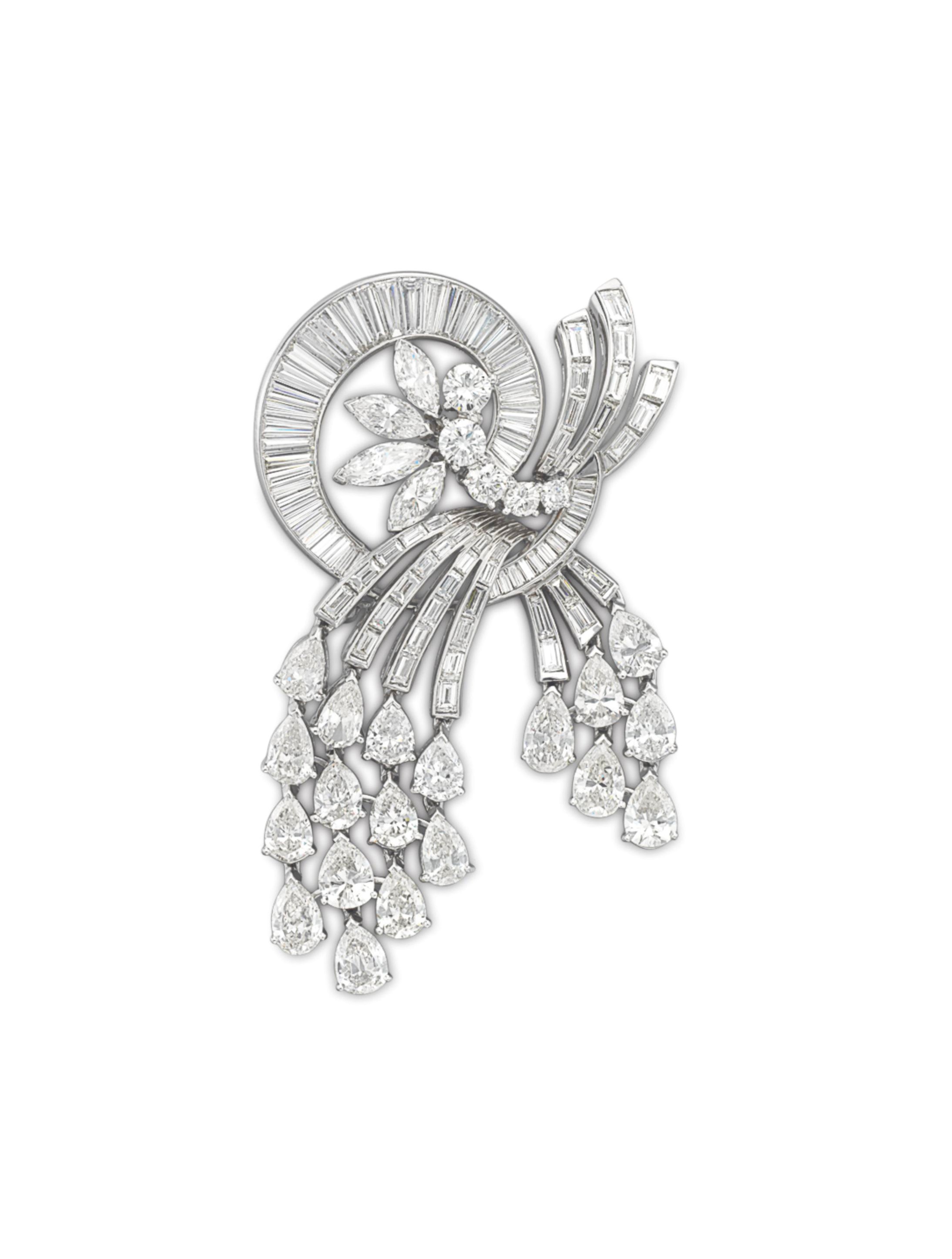 A DIAMOND BROOCH