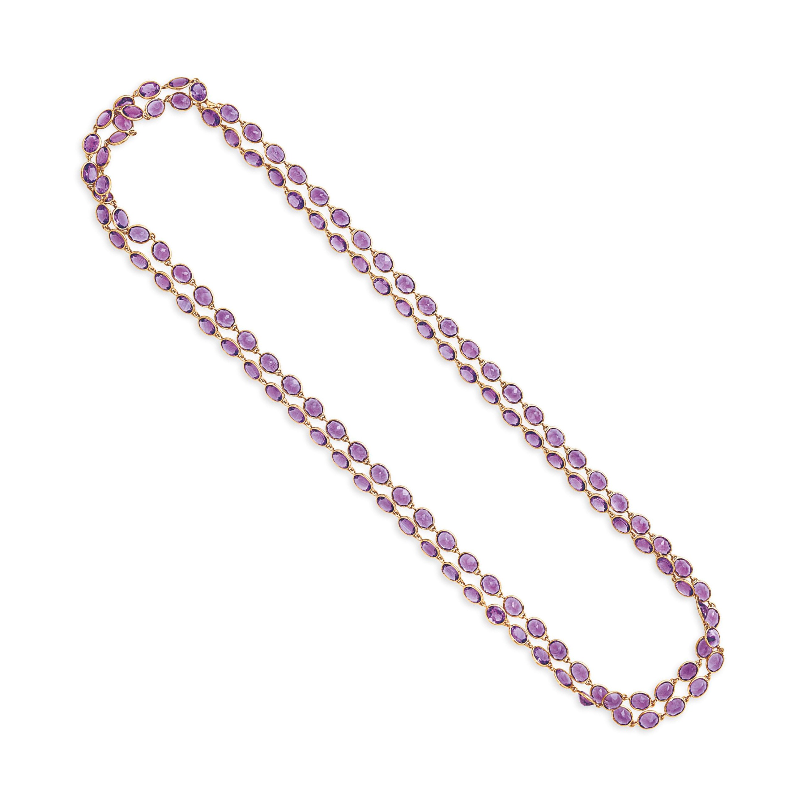 AN AMETHYST LONGCHAIN NECKLACE
