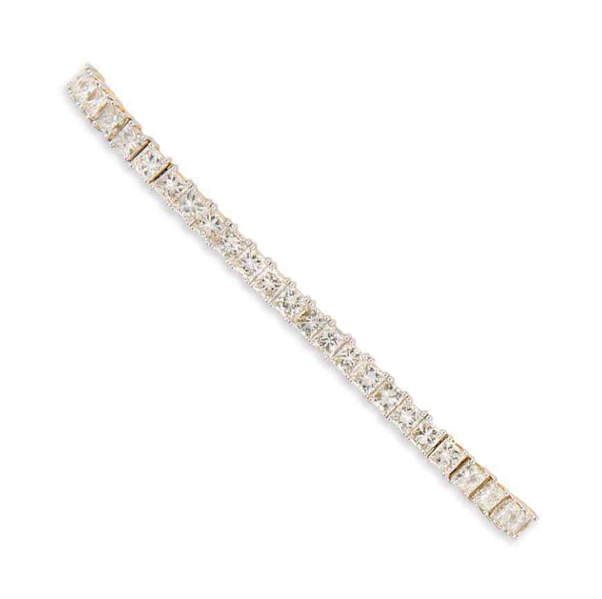 A DIAMOND LINE BRACELET