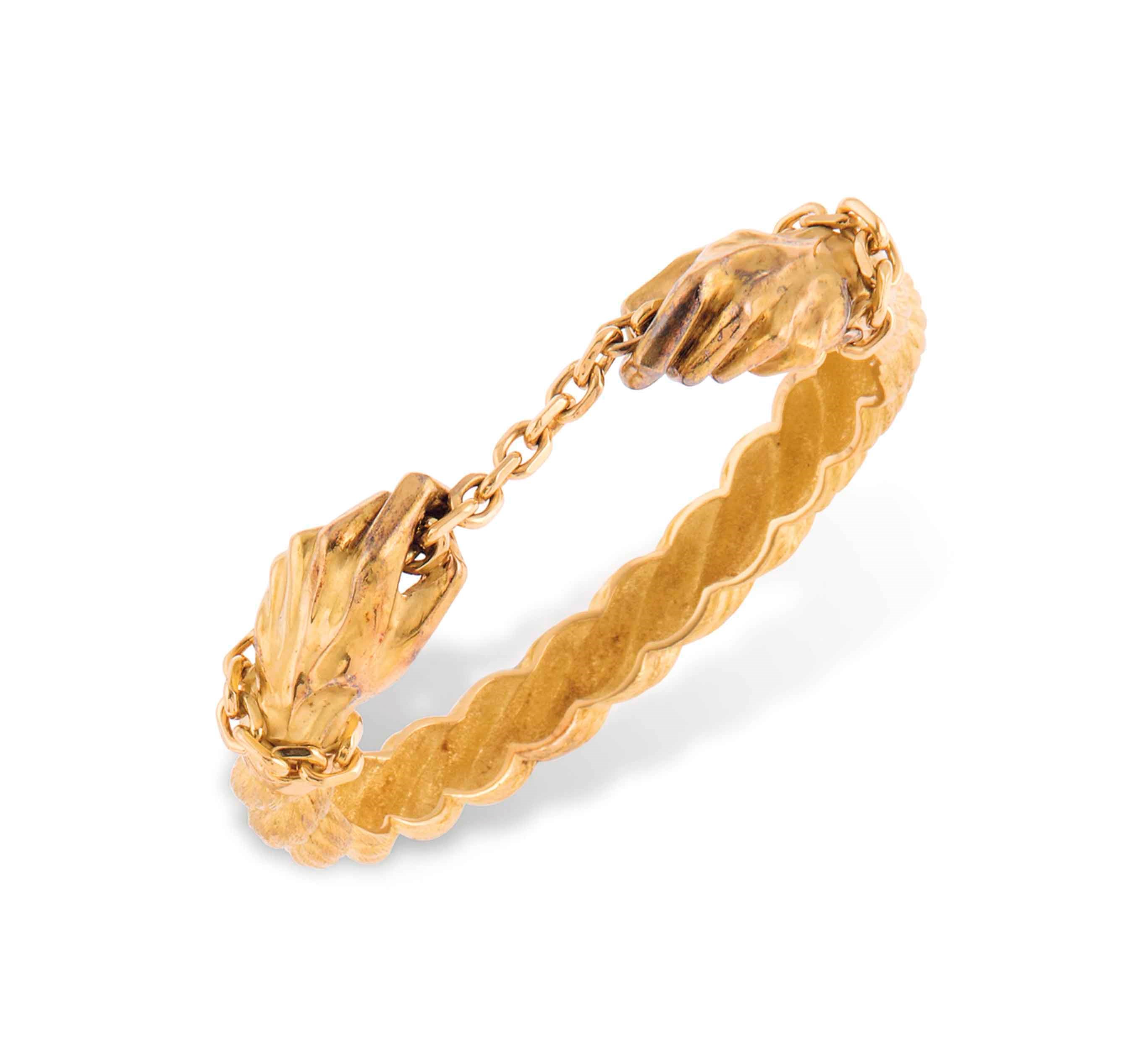 A GROUP OF JEWELLERY