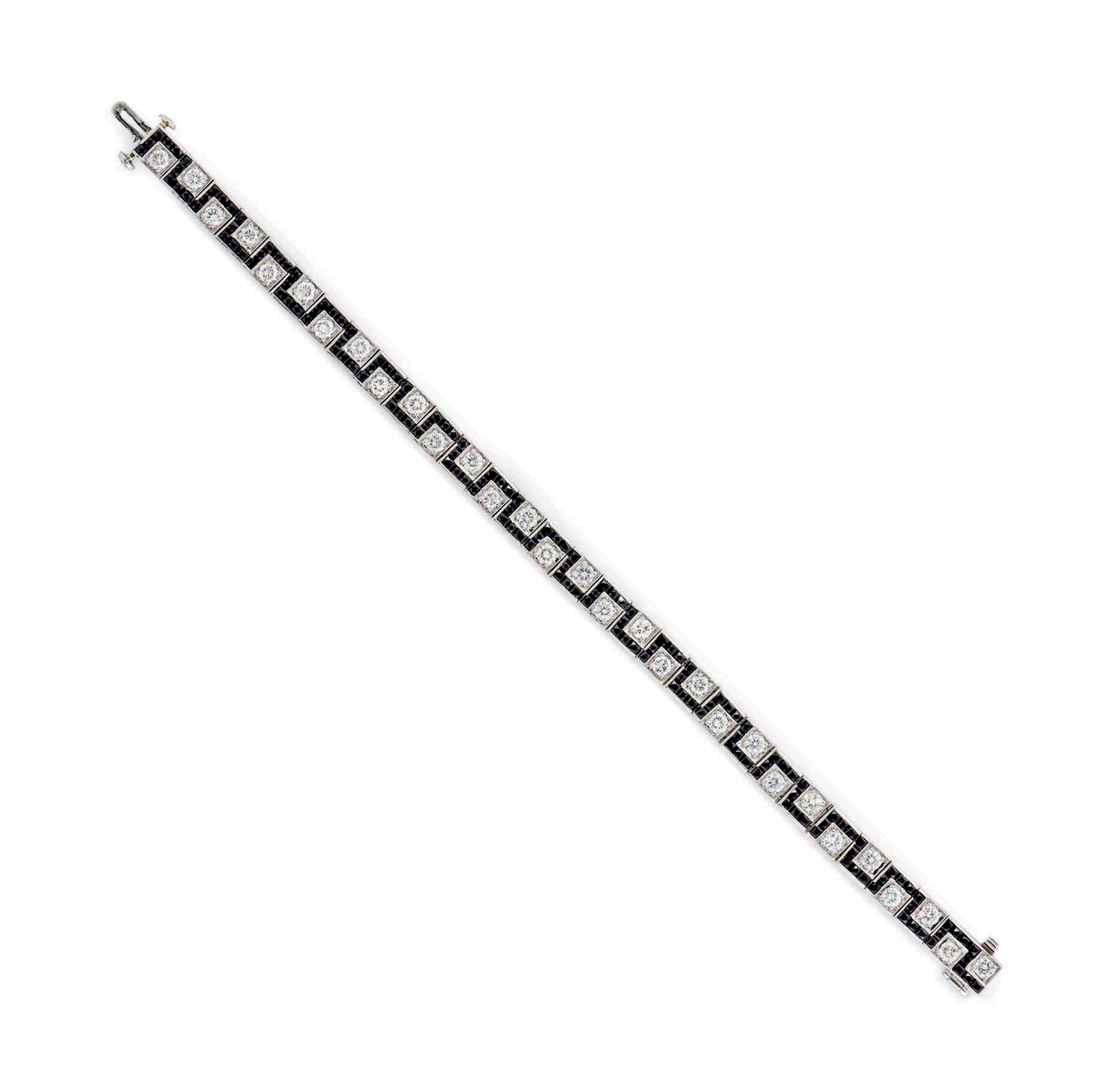 A DIAMOND AND ONYX FLEXIBLE BRACELET
