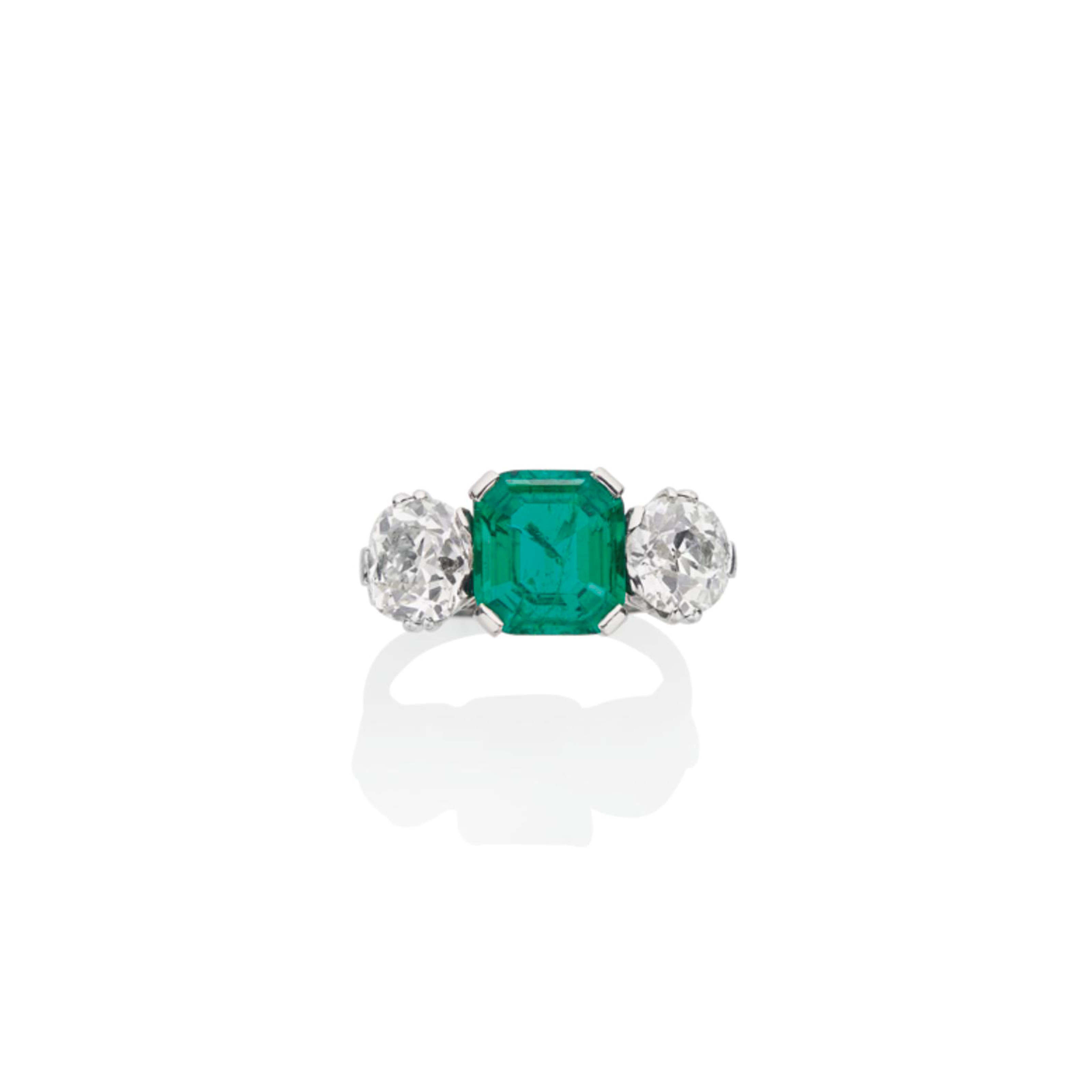 BAGUE ÉMERAUDE ET DIAMANTS