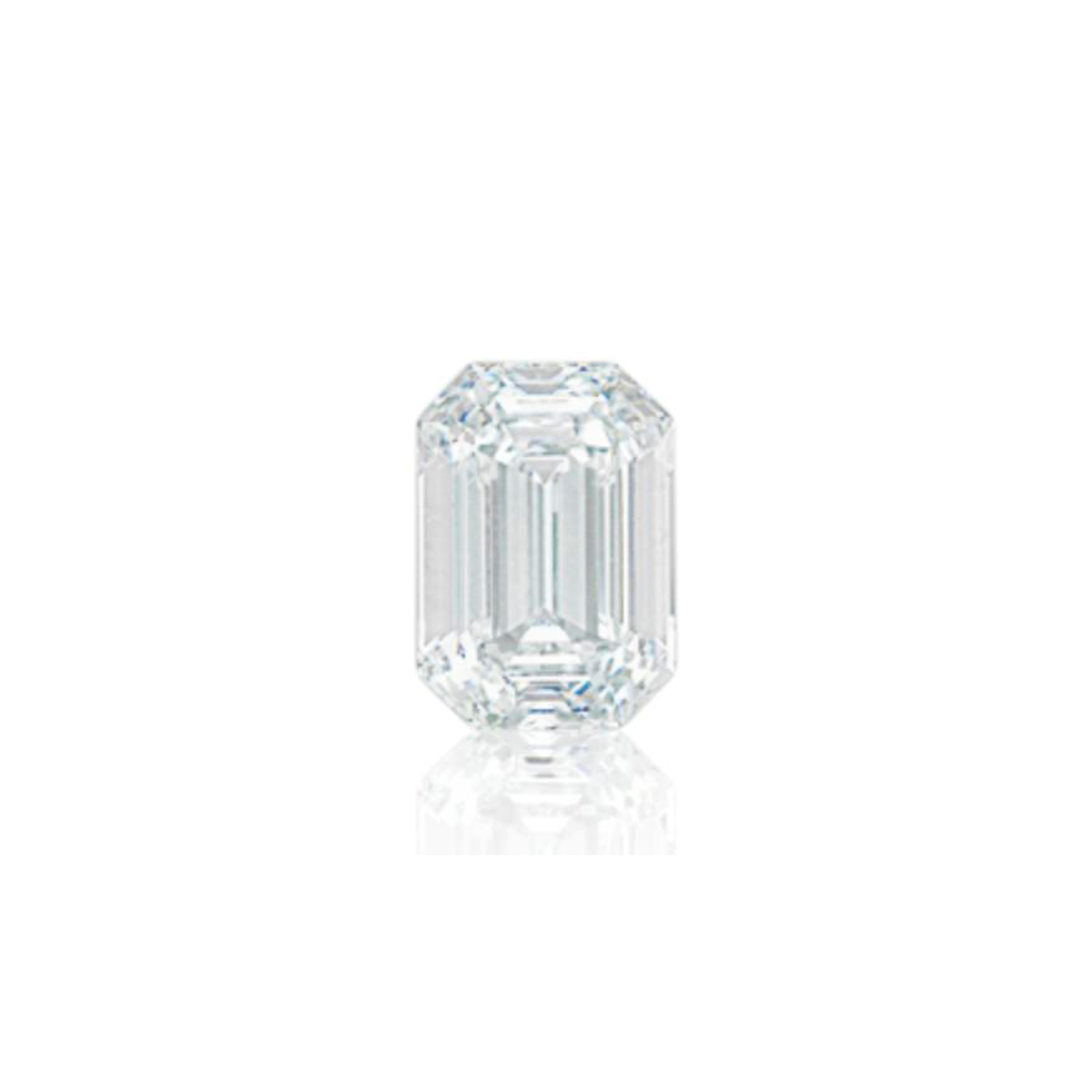 AN UNMOUNTED DIAMOND