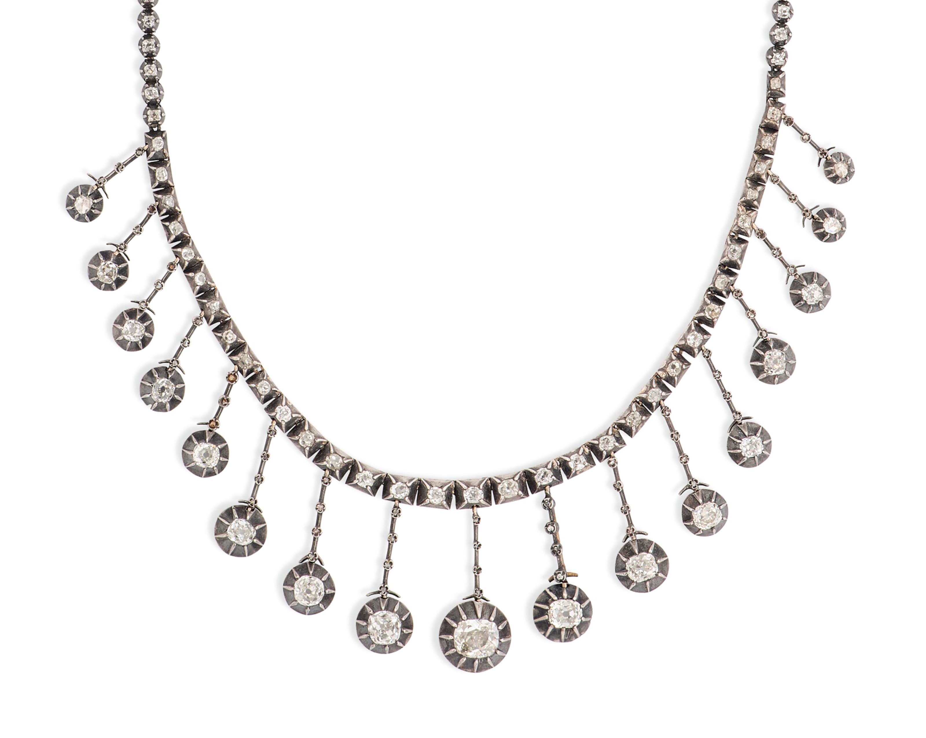 A LATE 19TH CENTURY DIAMOND NECKLACE