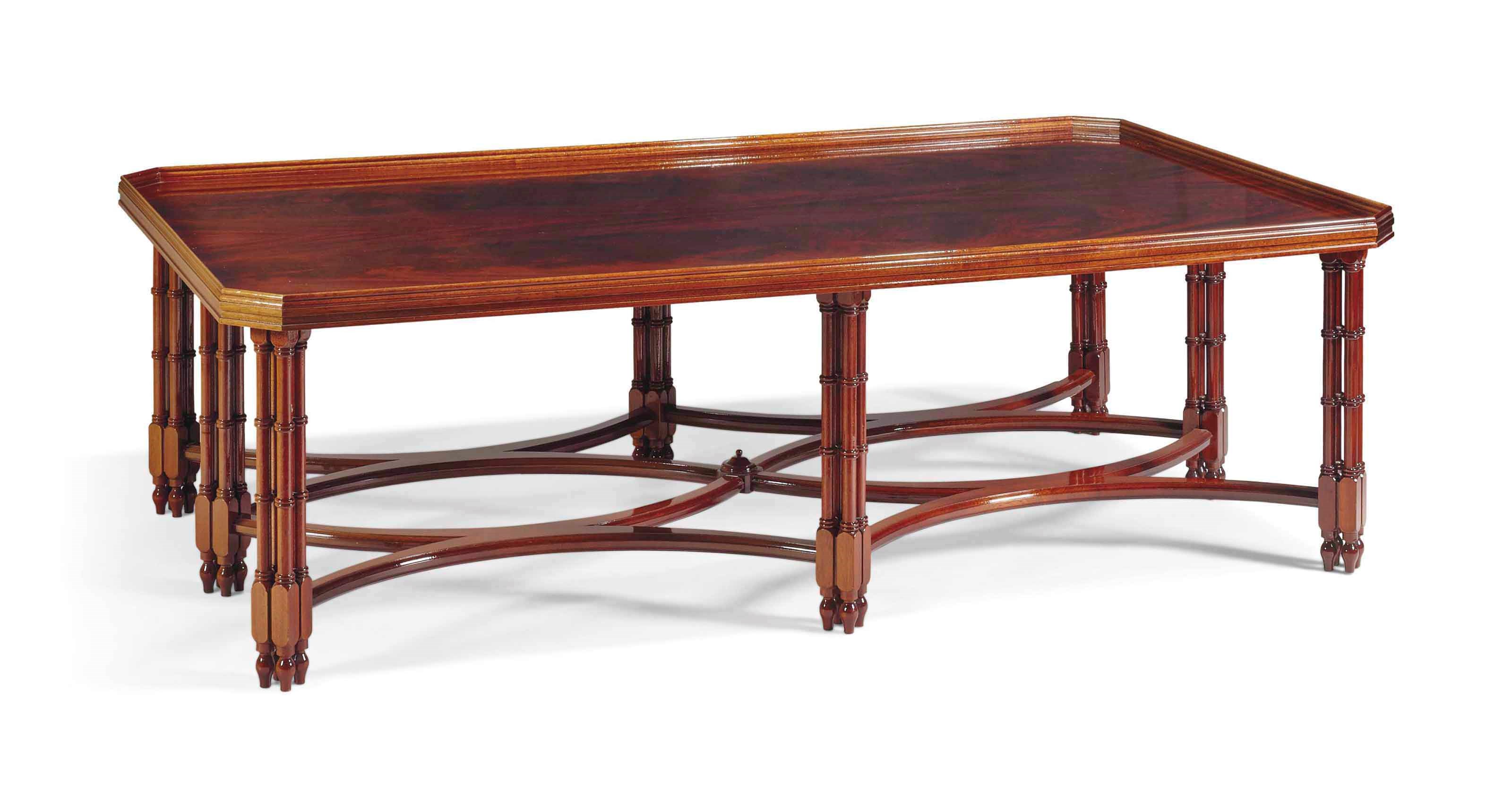 TABLE BASSE MODERNE