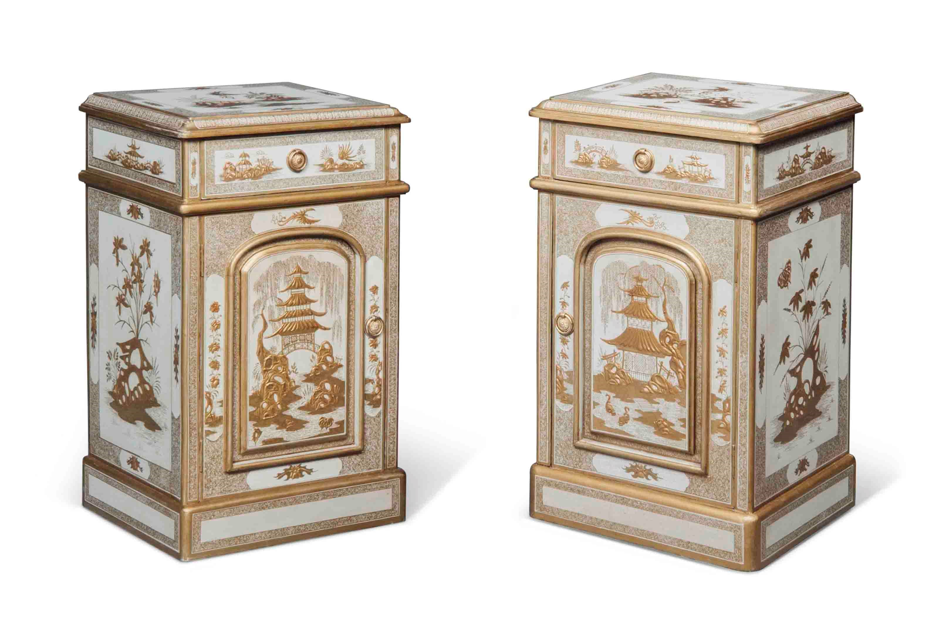 A PAIR OF CHINOISERIE-DECORATED BEDSIDE CUPBOARDS