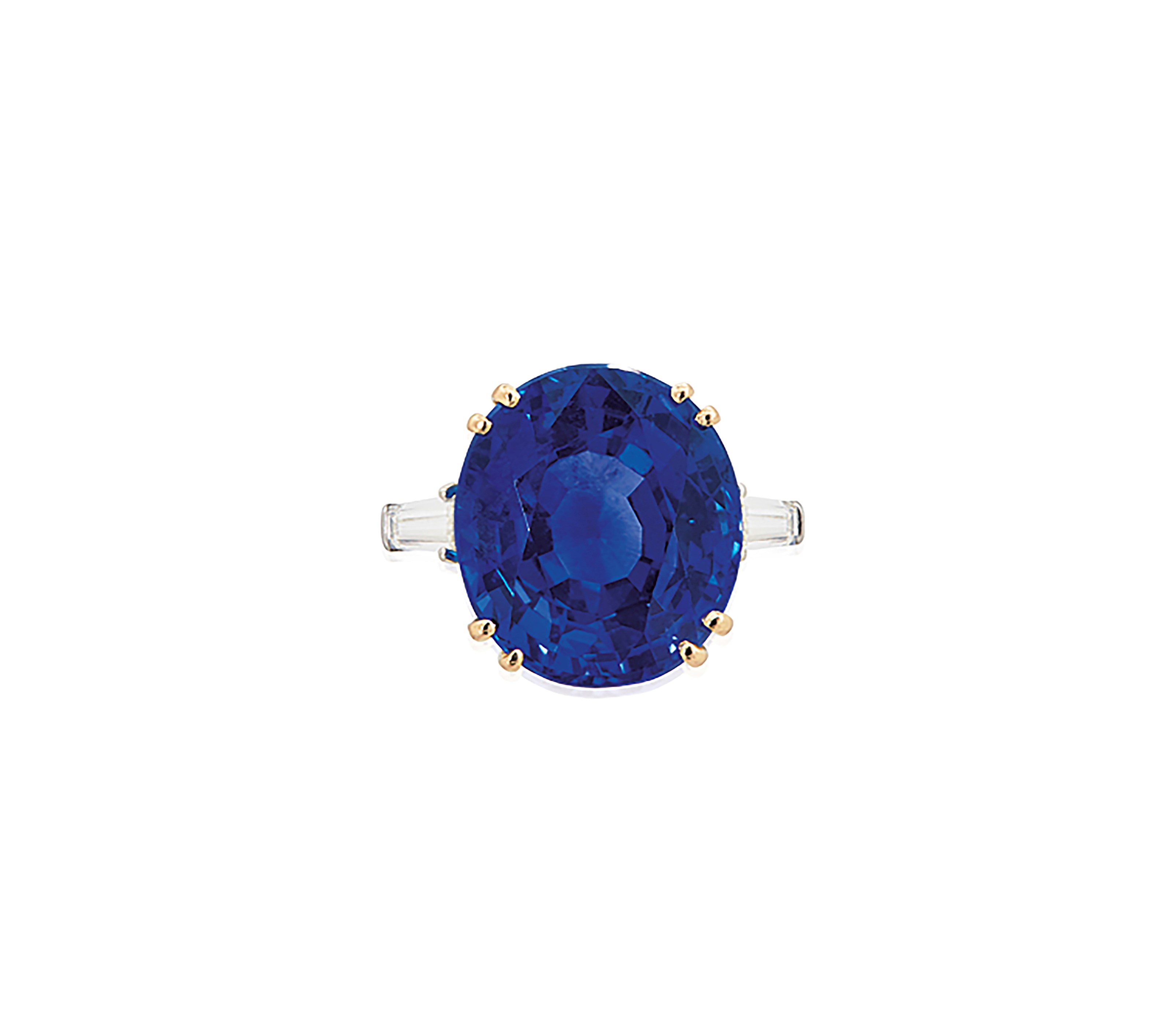 A SAPPHIRE AND DIAMOND RING