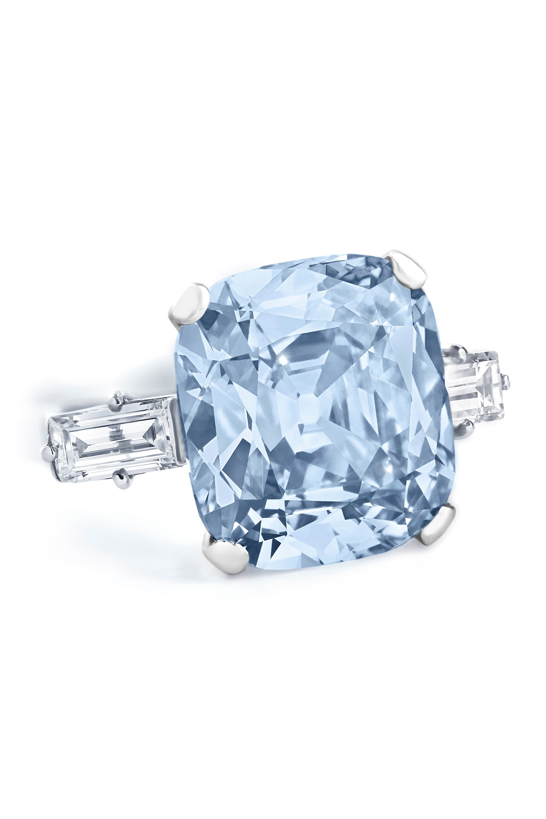 A COLOURED DIAMOND RING