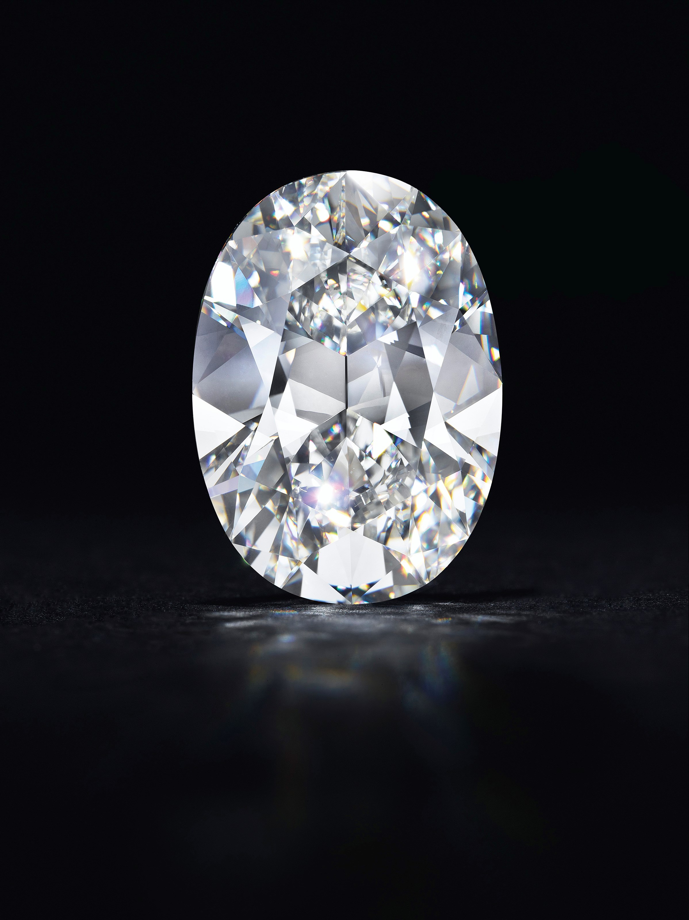 AN IMPRESSIVE DIAMOND RING