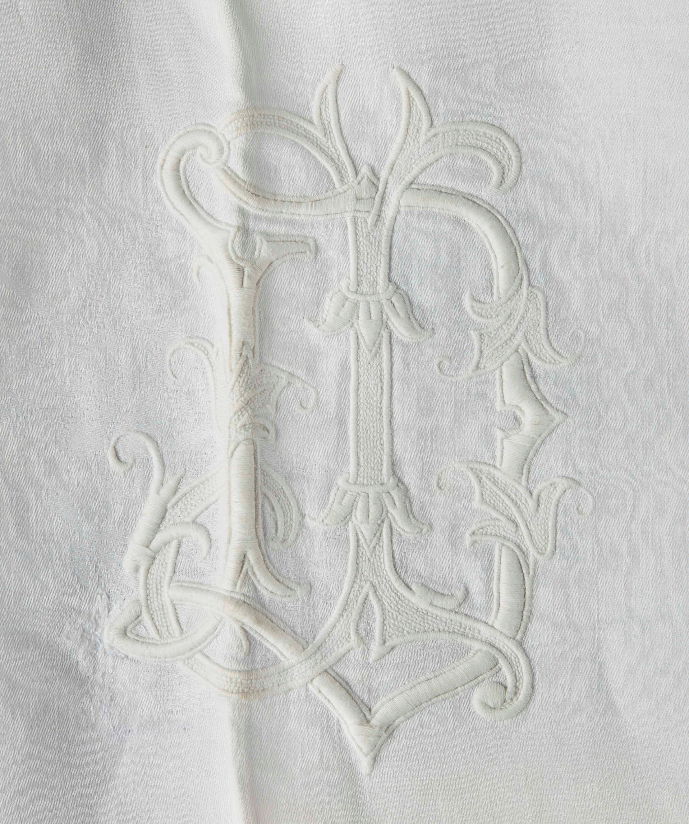 NAPPE EN DAMASSÉ GLACÉ