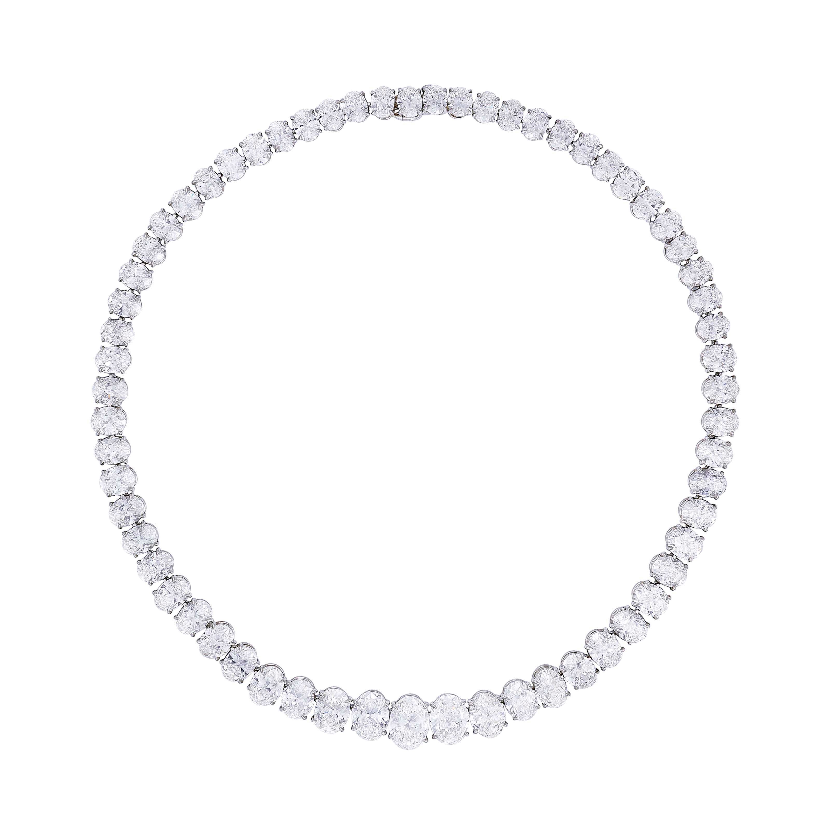 A DIAMOND RIVIÈRE NECKLACE