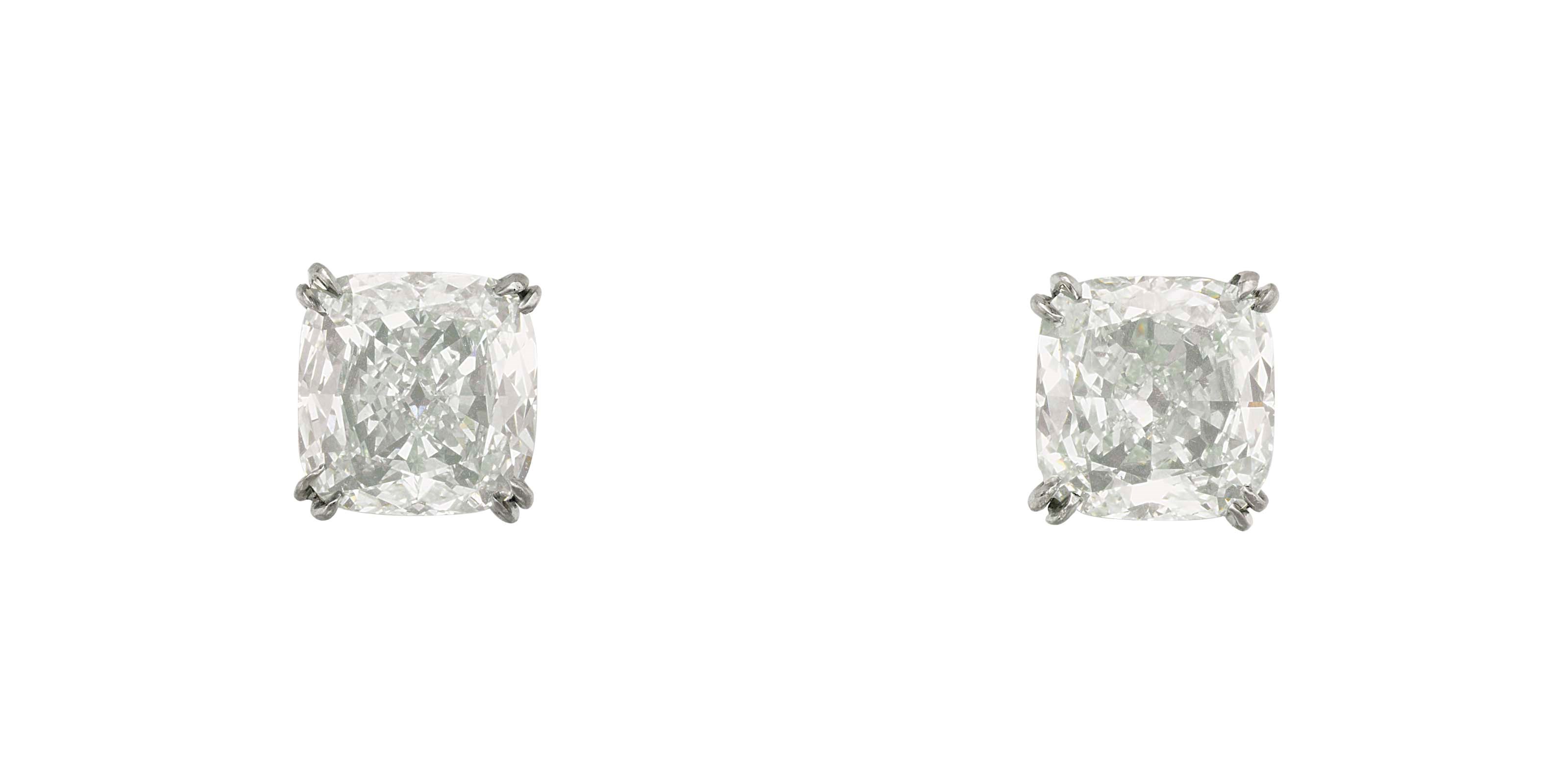 A PAIR OF DIAMOND EAR STUDS