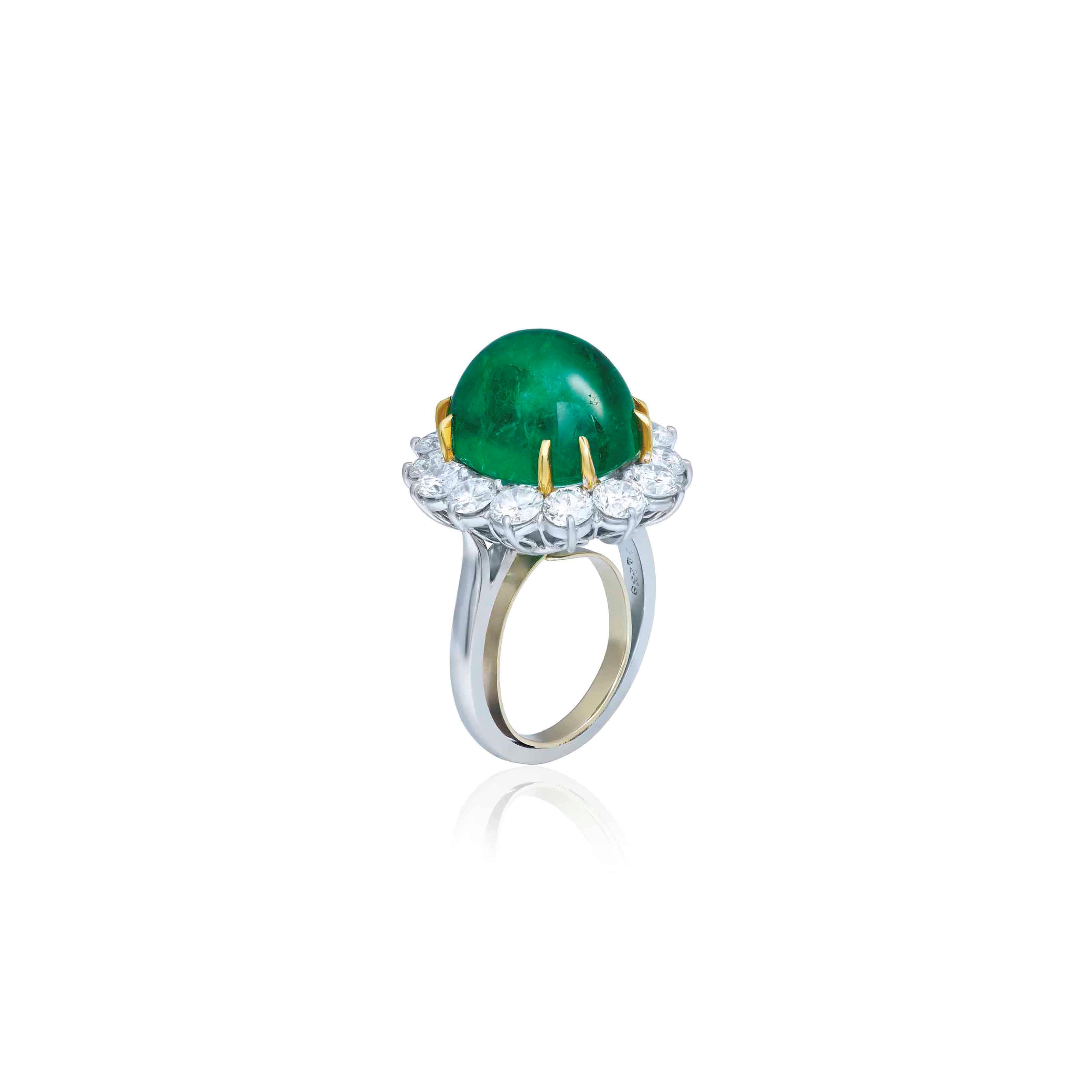EMERALD AND DIAMOND RING