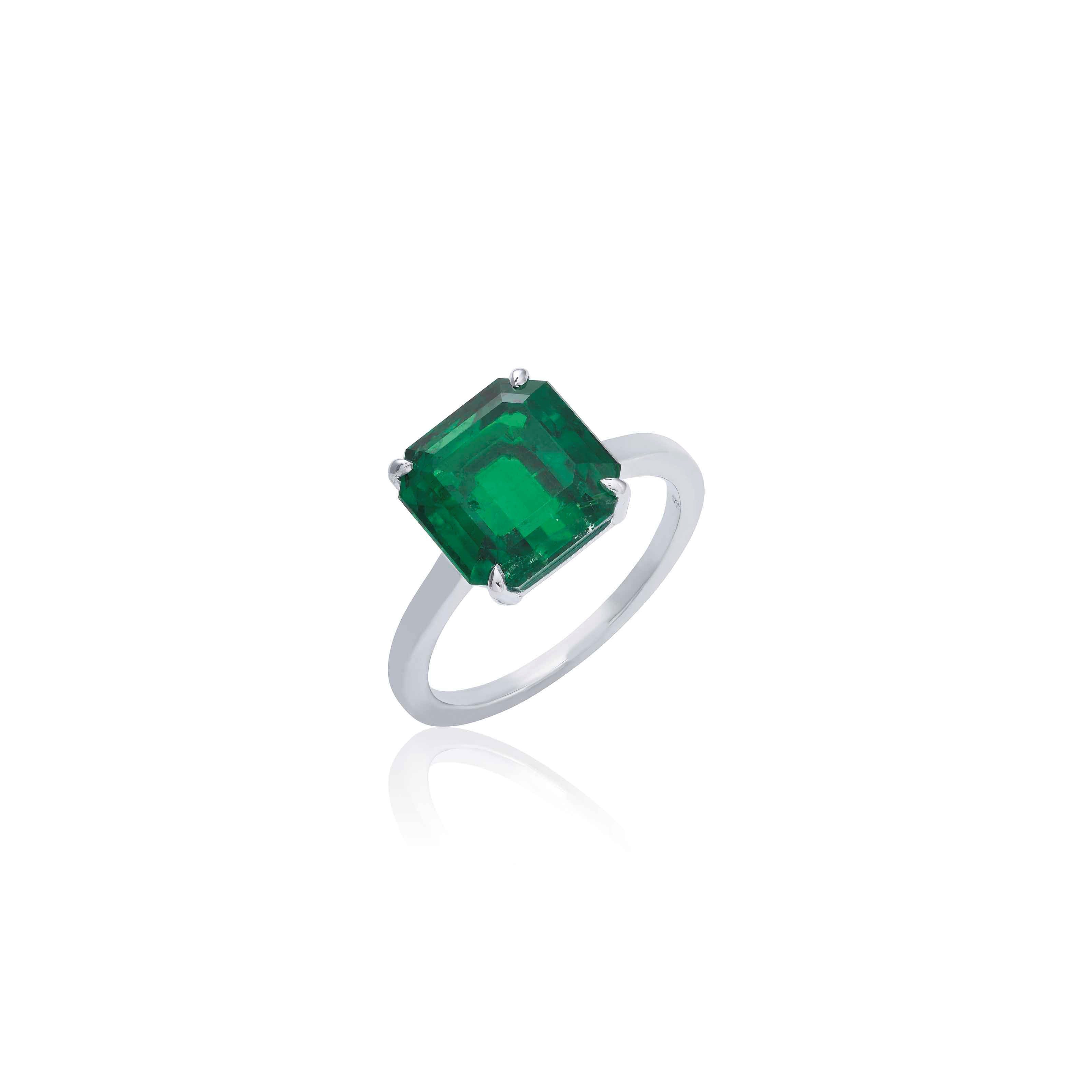 EMERALD RING