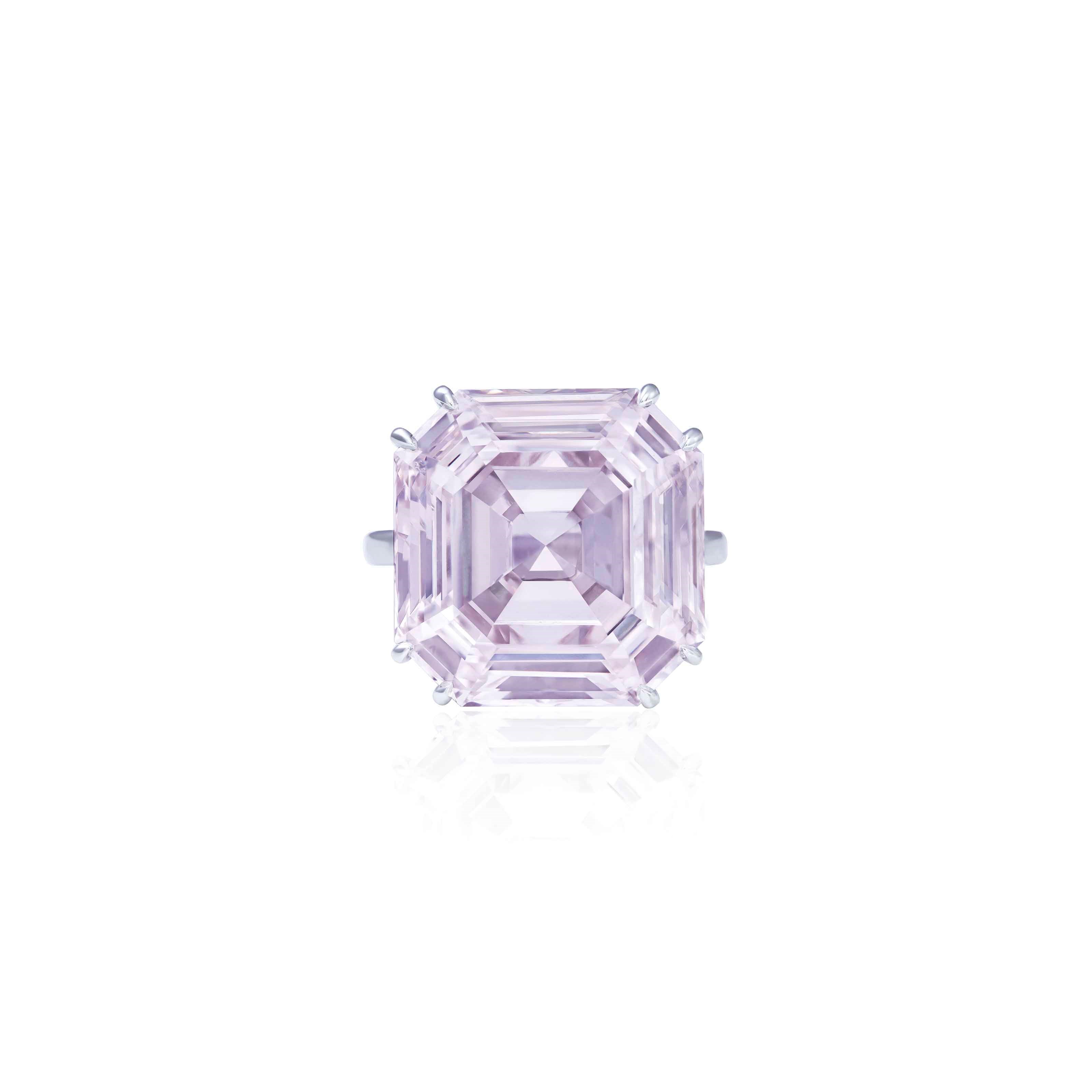 COLOURED DIAMOND RING